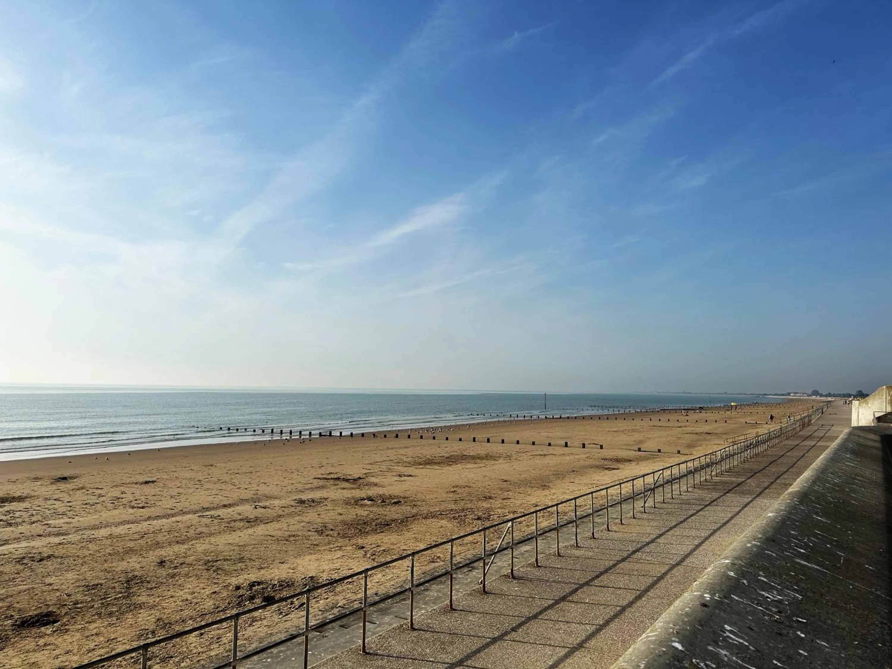 Ocean View Suite - Near Hythe - On Beach Seafront - Private Parking