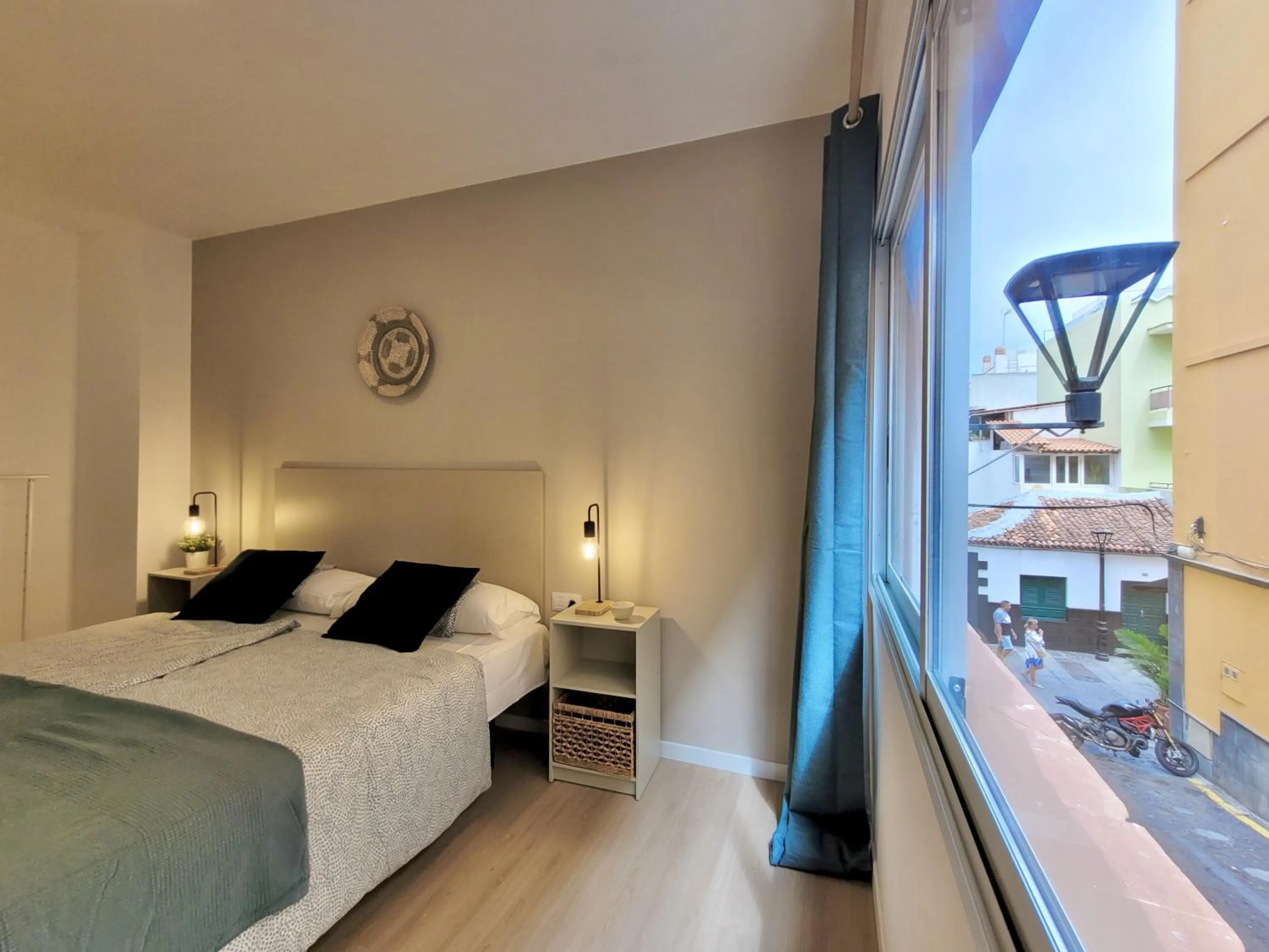 Photo of the whole room, Bed in Plaza y Playa