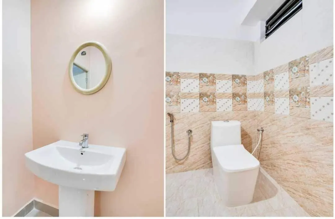 Bathroom in Hotel O Aafa Garden Restaurant and Lodge