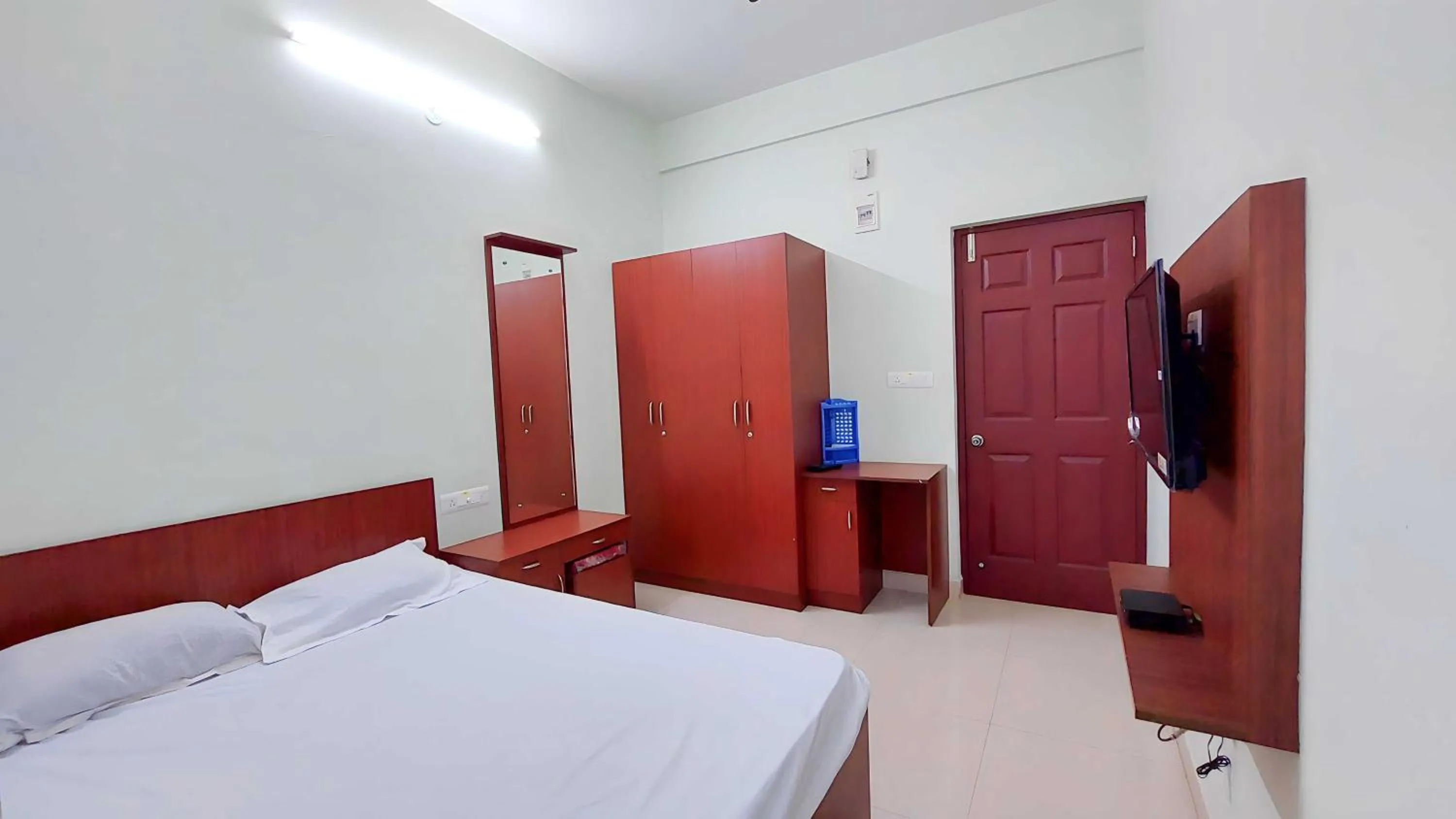 Bedroom, Bed in Hotel O Aafa Garden Restaurant and Lodge