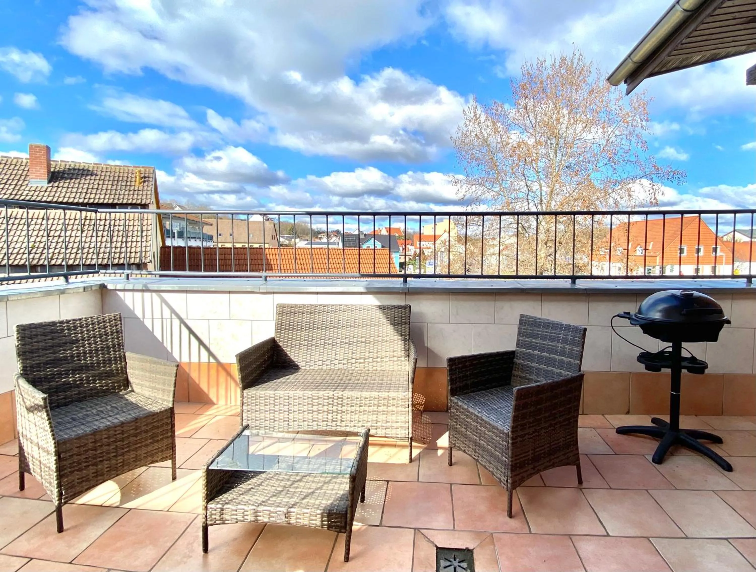 BBQ facilities in Gemütliche Unterkünfte für längeren Aufenthalt und Monteure inkl Balkon, Waschmaschine, WiFi, Küche und Parkplatz