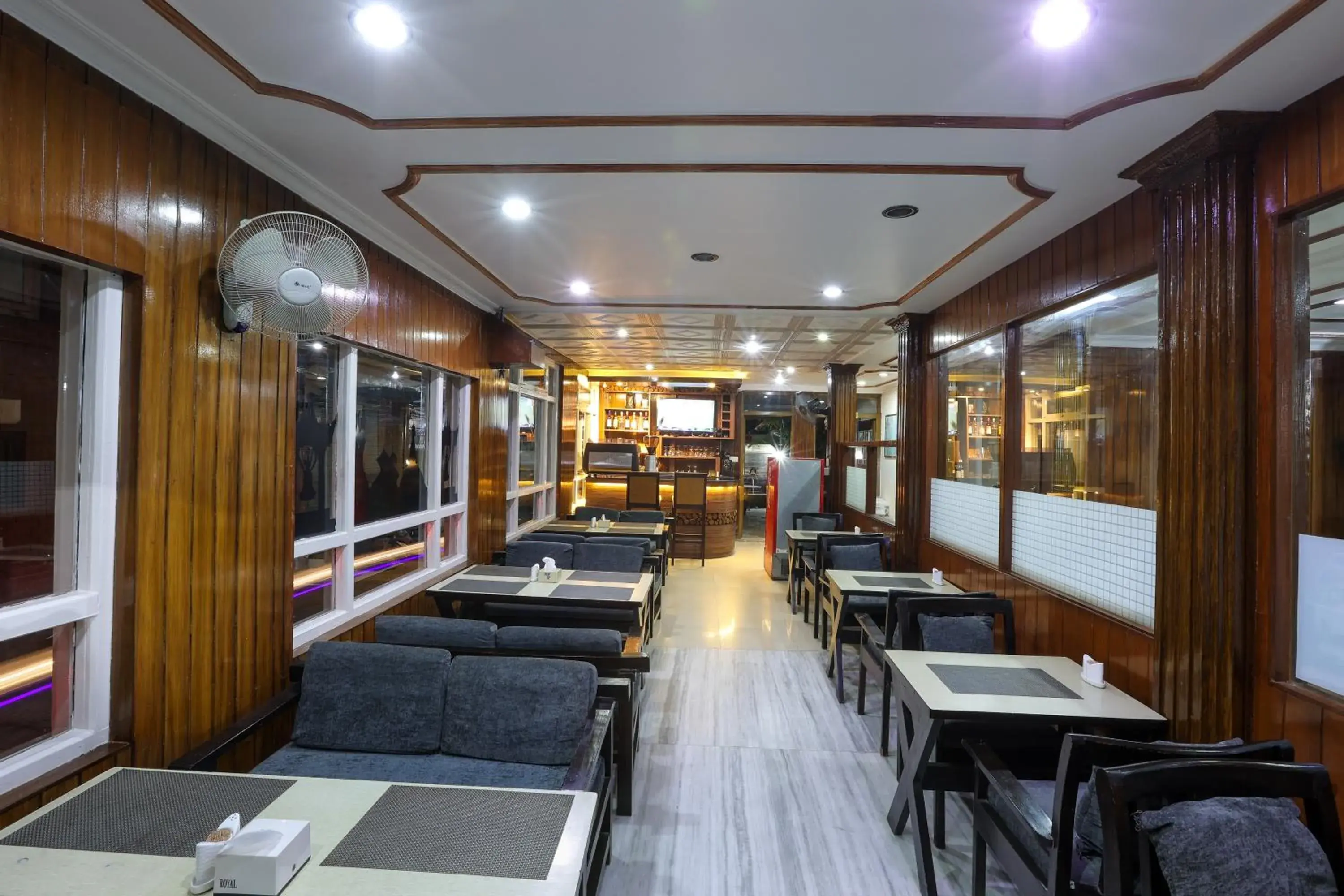 Restaurant/places to eat in Hotel Sekai Restaurant/places to eat in Hotel Sekai