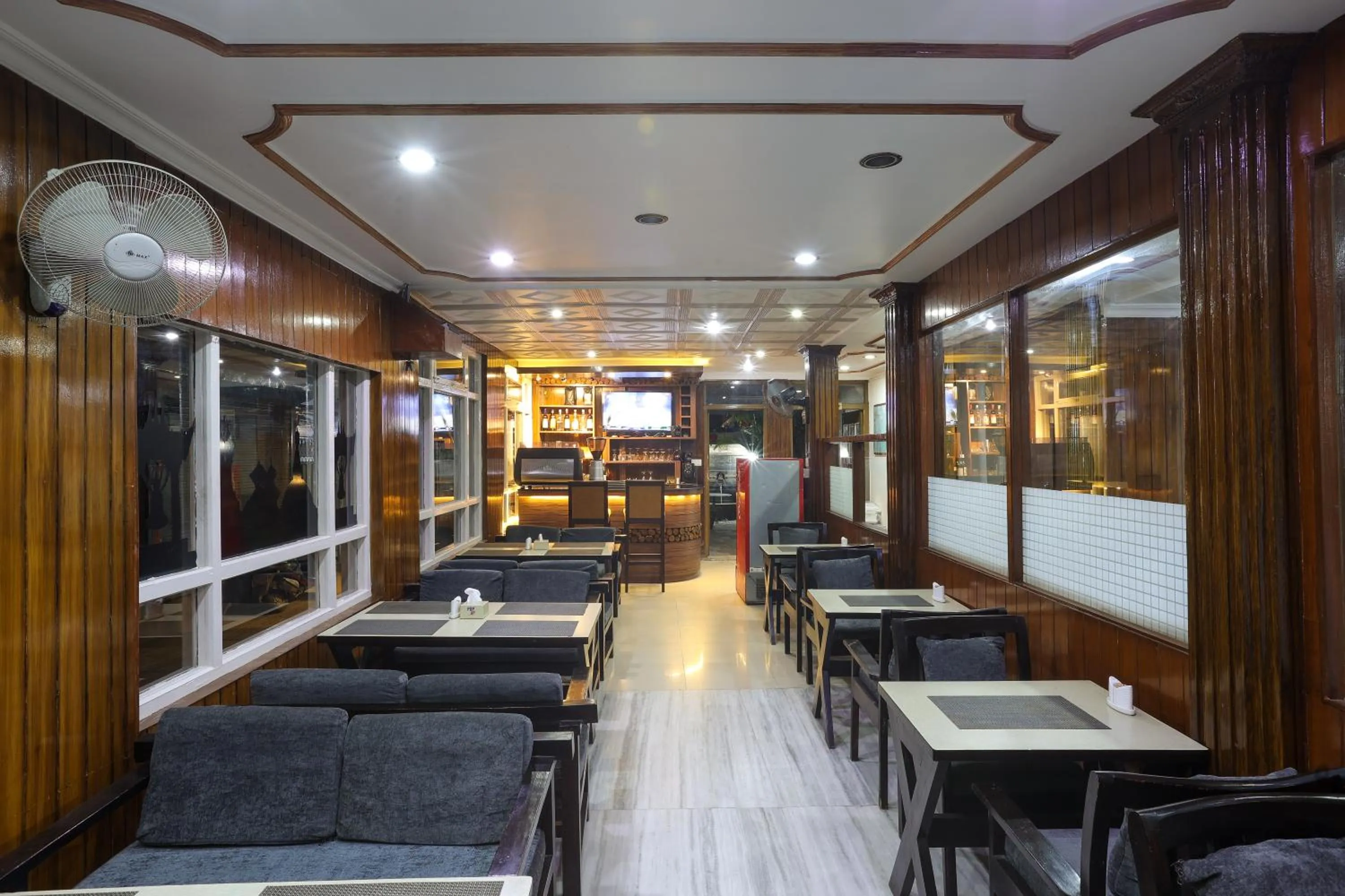 Restaurant/places to eat in Hotel Sekai