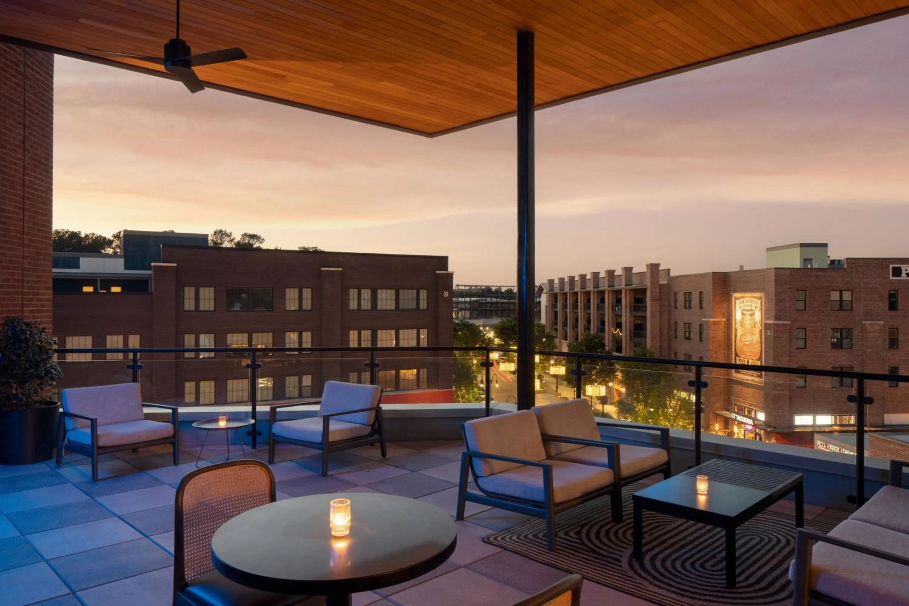 Lounge or bar in Trilith Guesthouse, Fayetteville, GA, a Tribute Portfolio Hotel