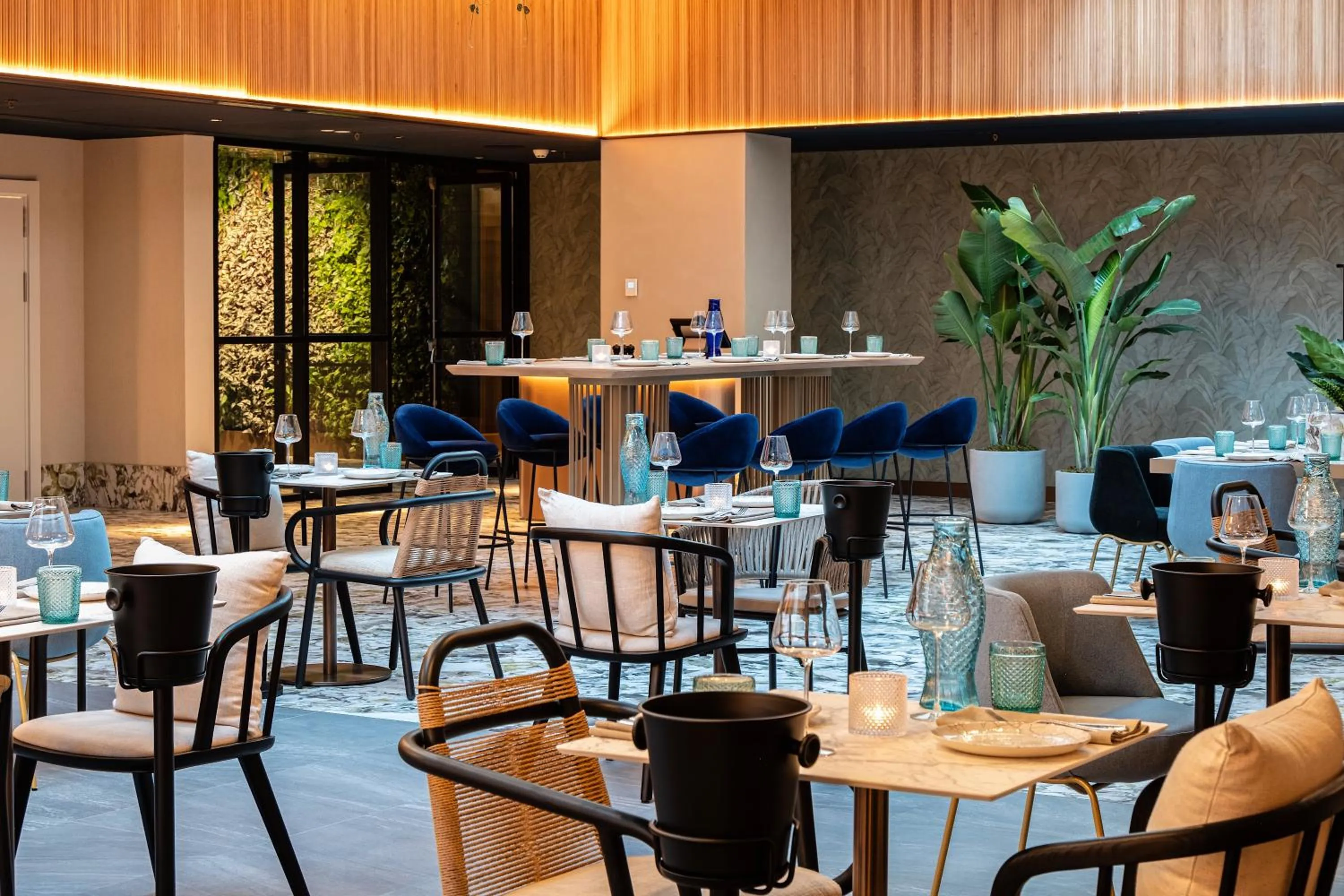 Restaurant/places to eat in Labtwentytwo Barcelona, a Tribute Portfolio Hotel by Marriott