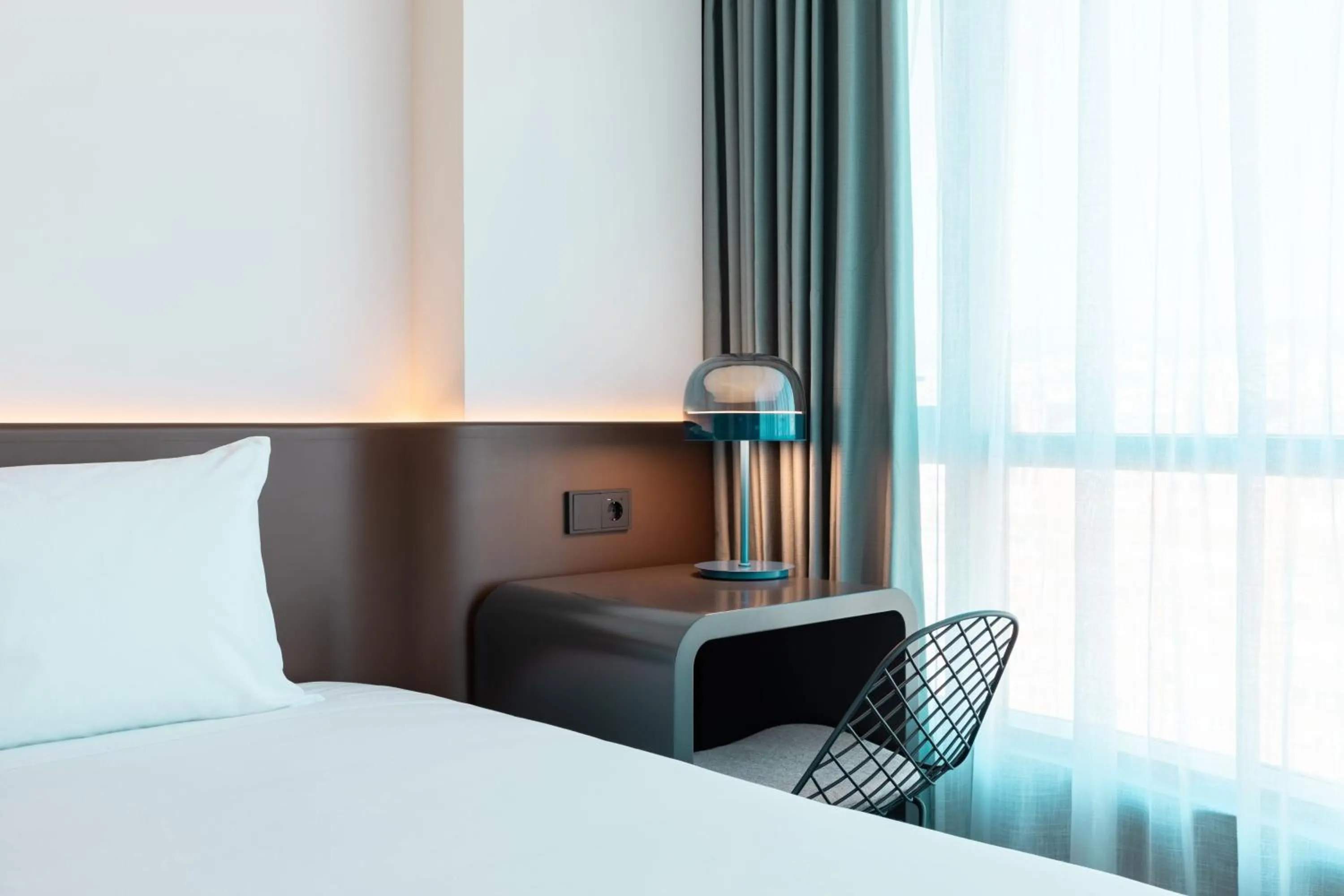Photo of the whole room, Bed in Labtwentytwo Barcelona, a Tribute Portfolio Hotel by Marriott