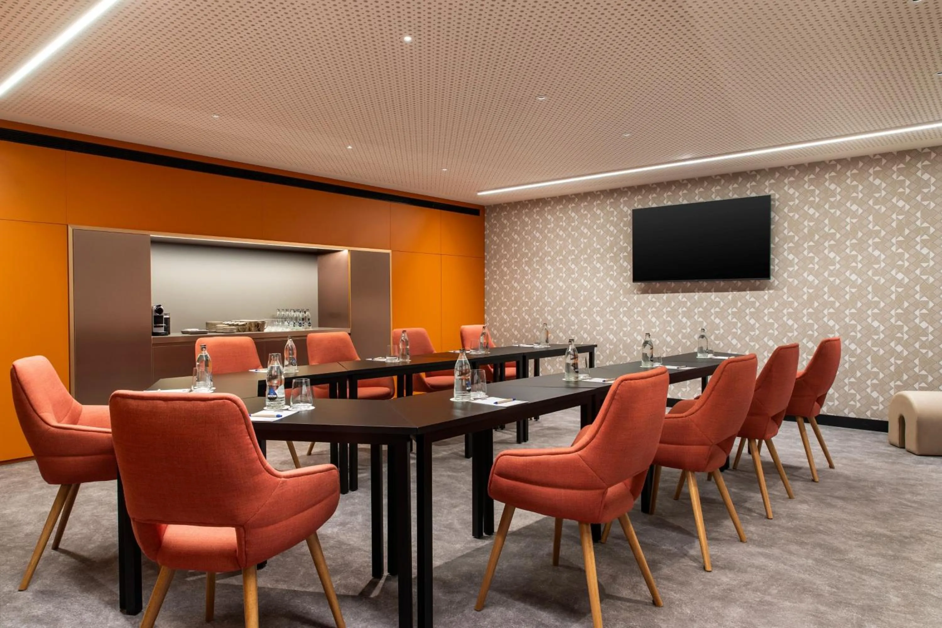 Meeting/conference room in Labtwentytwo Barcelona, a Tribute Portfolio Hotel by Marriott