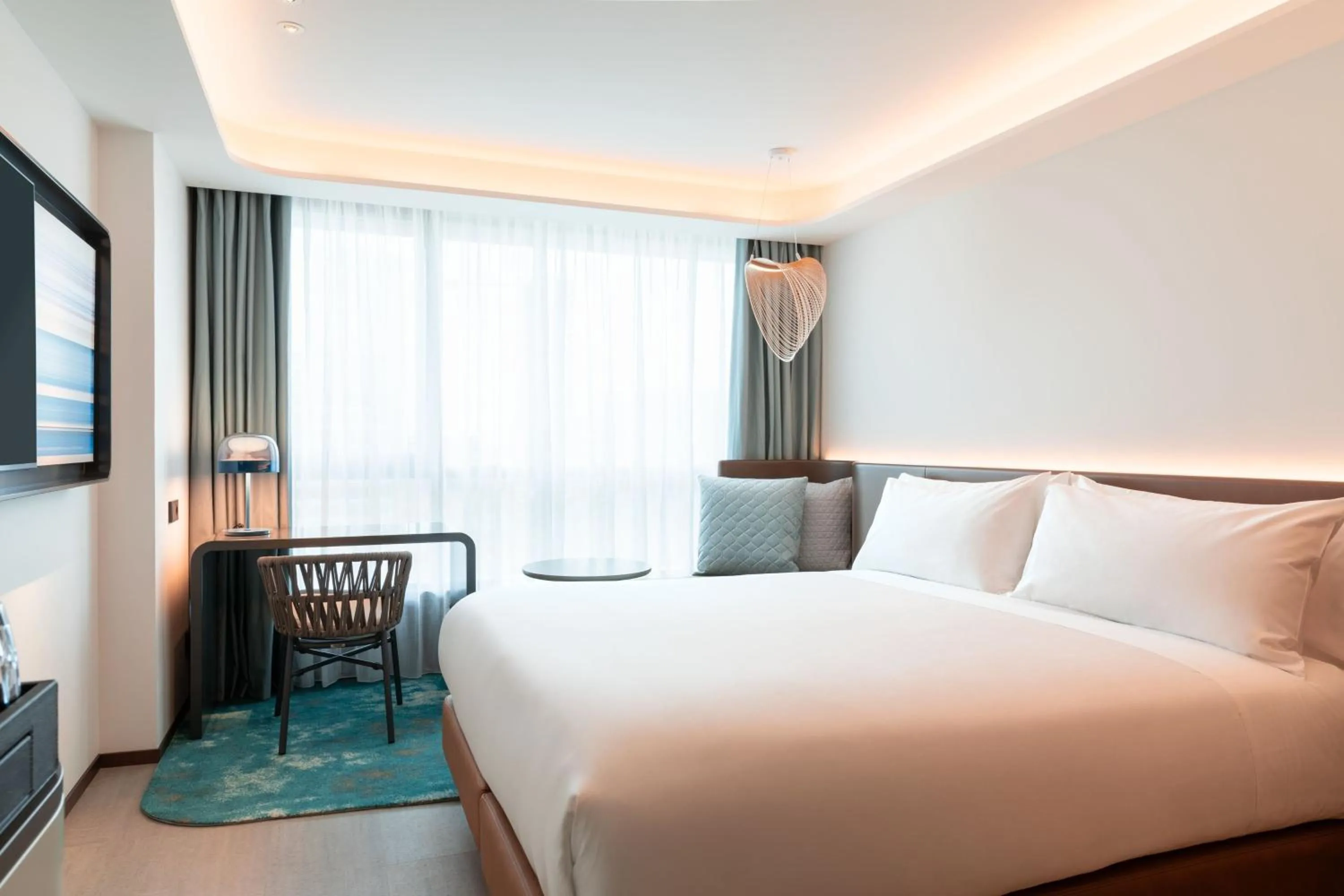 Photo of the whole room, Bed in Labtwentytwo Barcelona, a Tribute Portfolio Hotel by Marriott