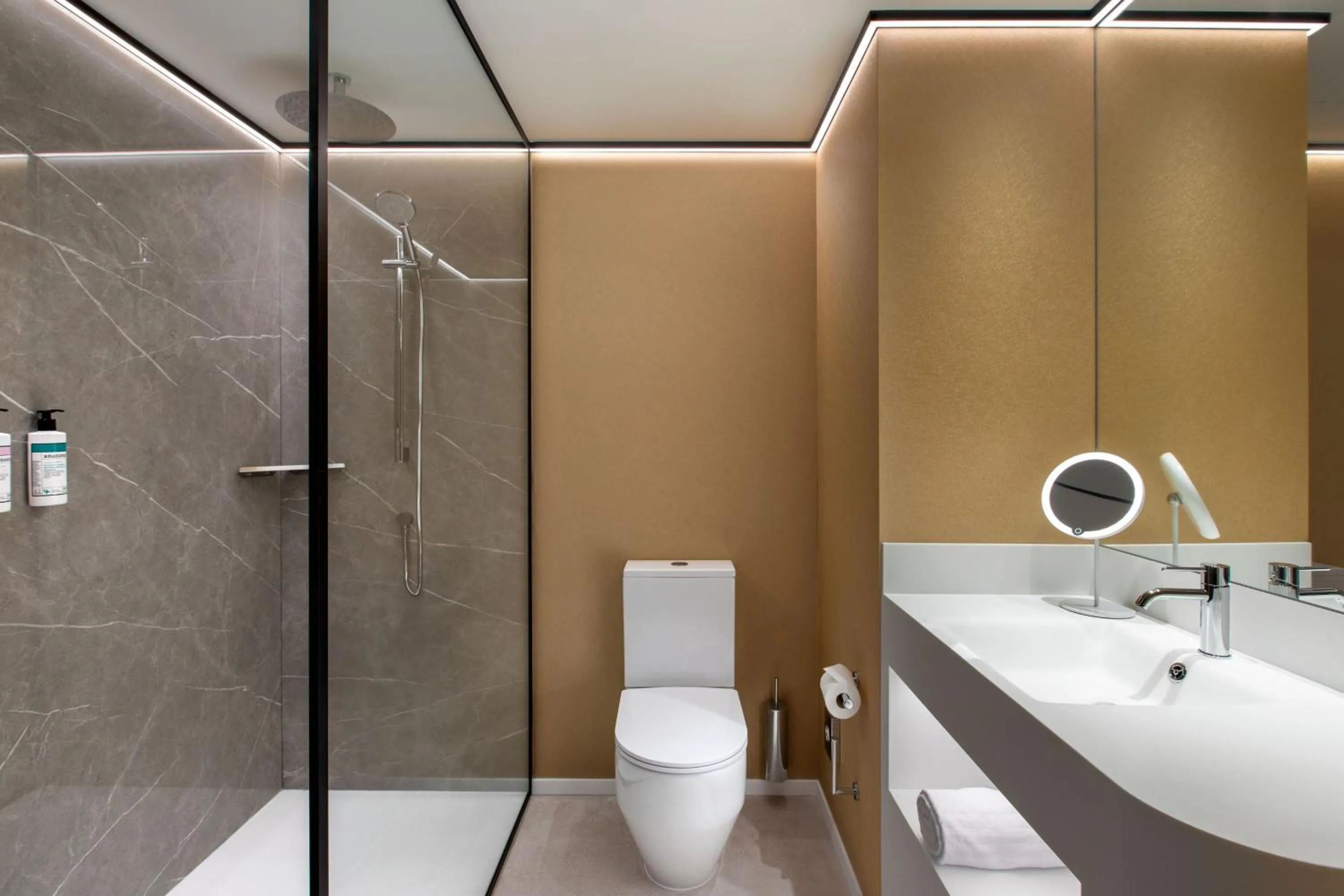 Bathroom in Labtwentytwo Barcelona, a Tribute Portfolio Hotel by Marriott