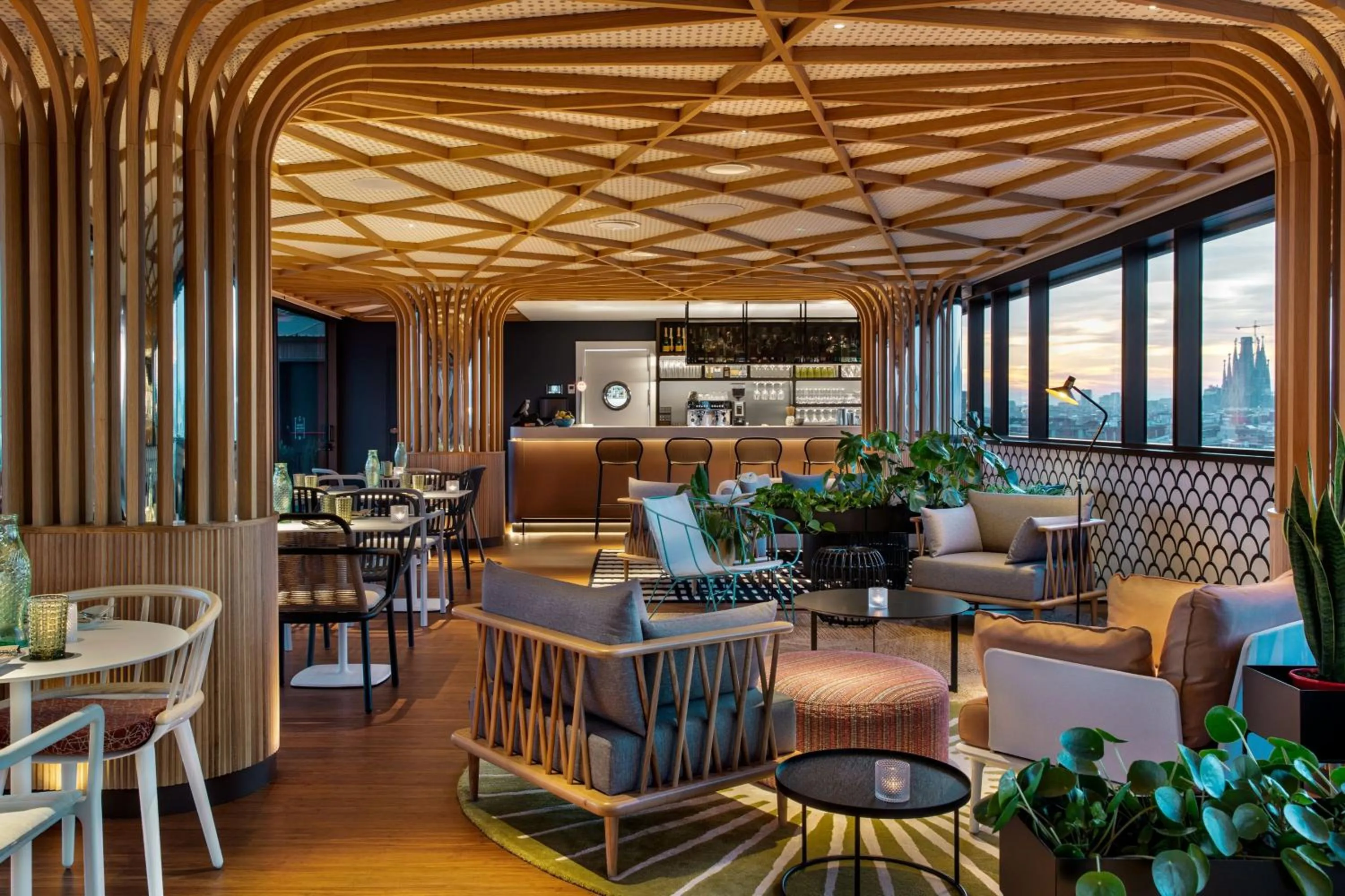 Restaurant/places to eat in Labtwentytwo Barcelona, a Tribute Portfolio Hotel by Marriott