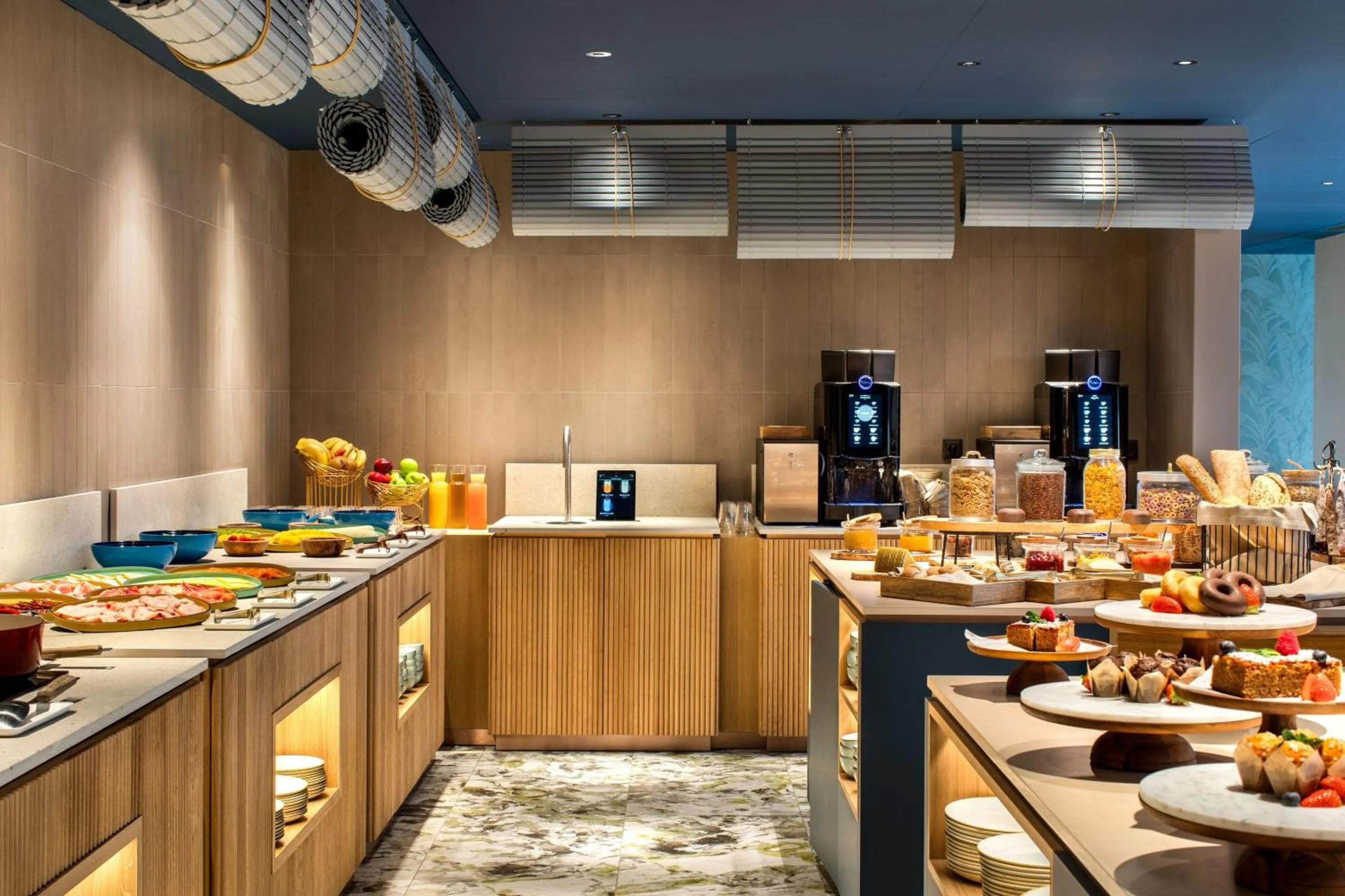 Breakfast in Labtwentytwo Barcelona, a Tribute Portfolio Hotel by Marriott