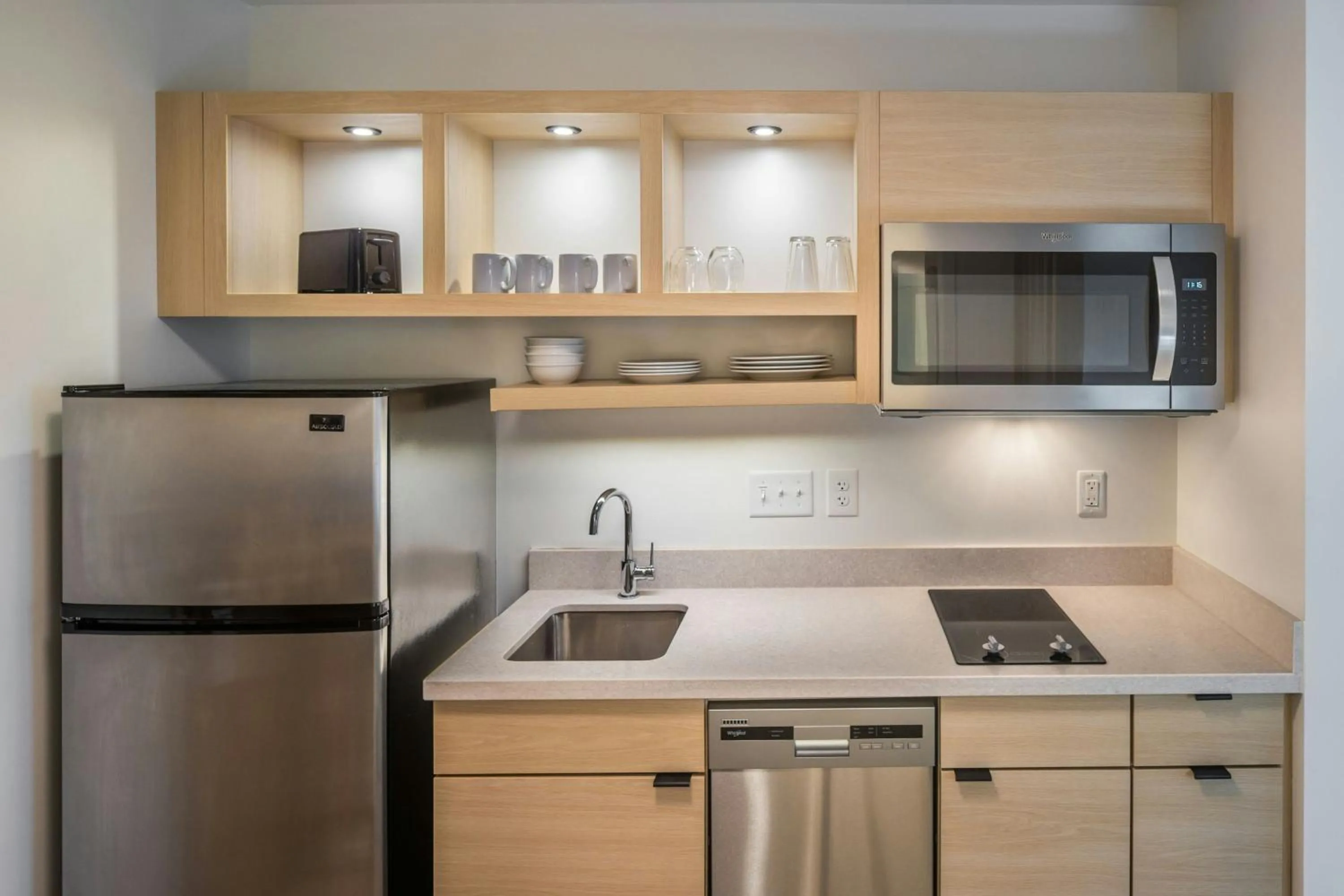Kitchen or kitchenette in TownePlace Suites by Marriott Canfield