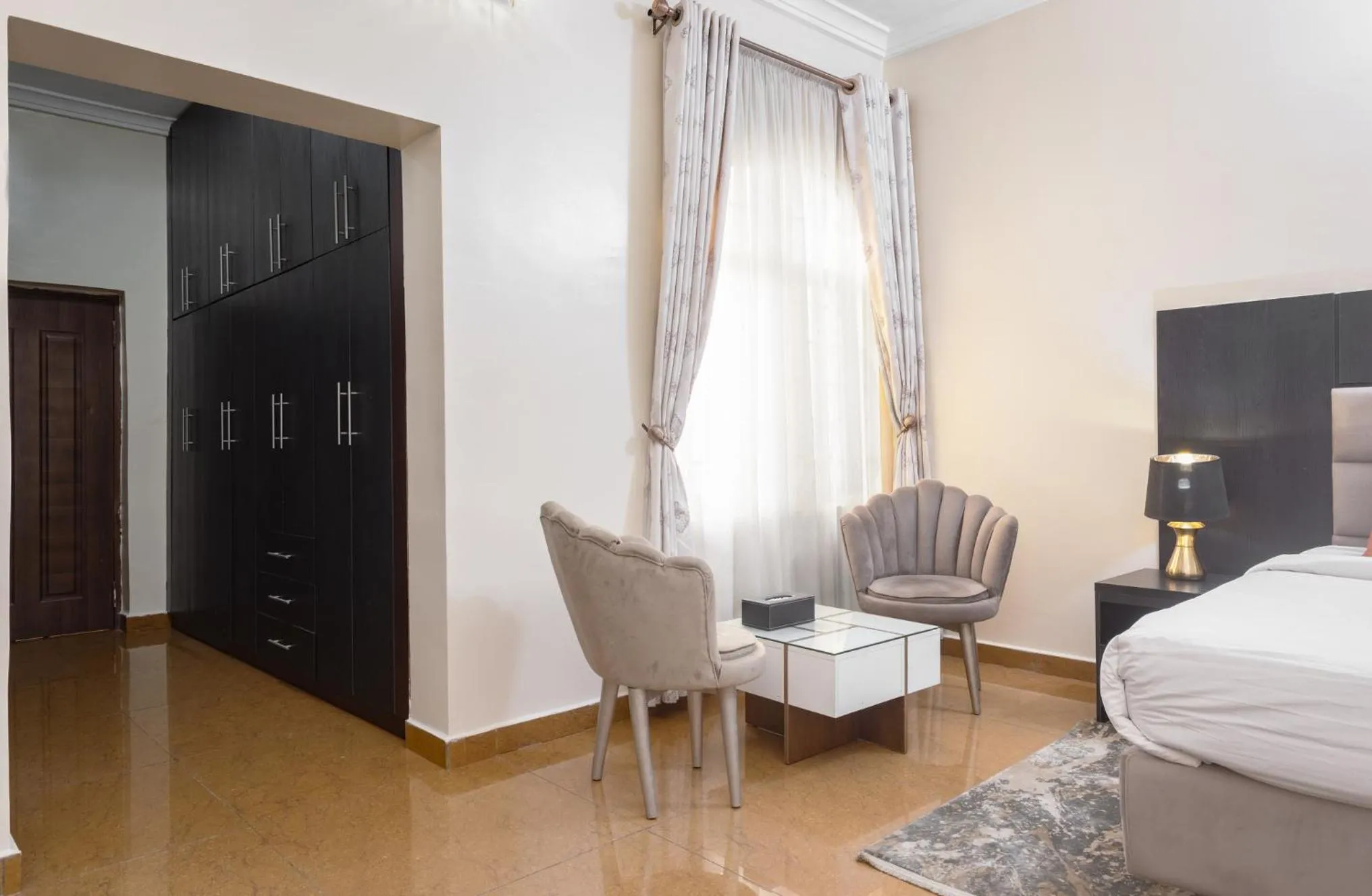Bed in ROYALE CROWN VILLA