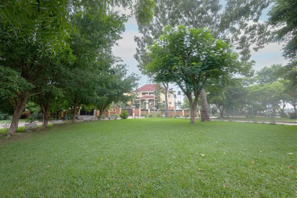 ROYALE CROWN VILLA