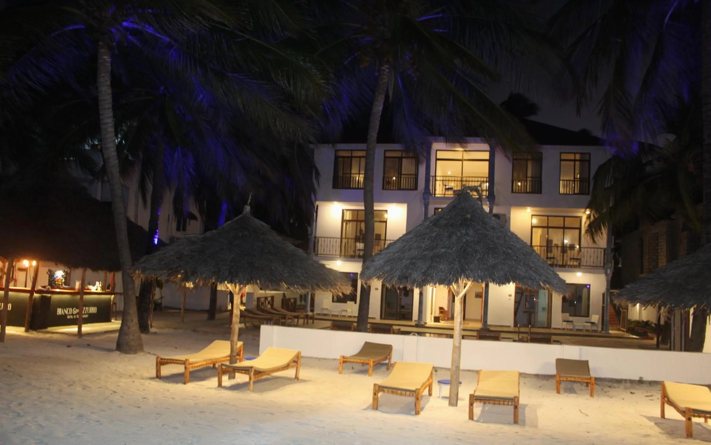 BIANCO AZZURRO Hotel & Restaurant