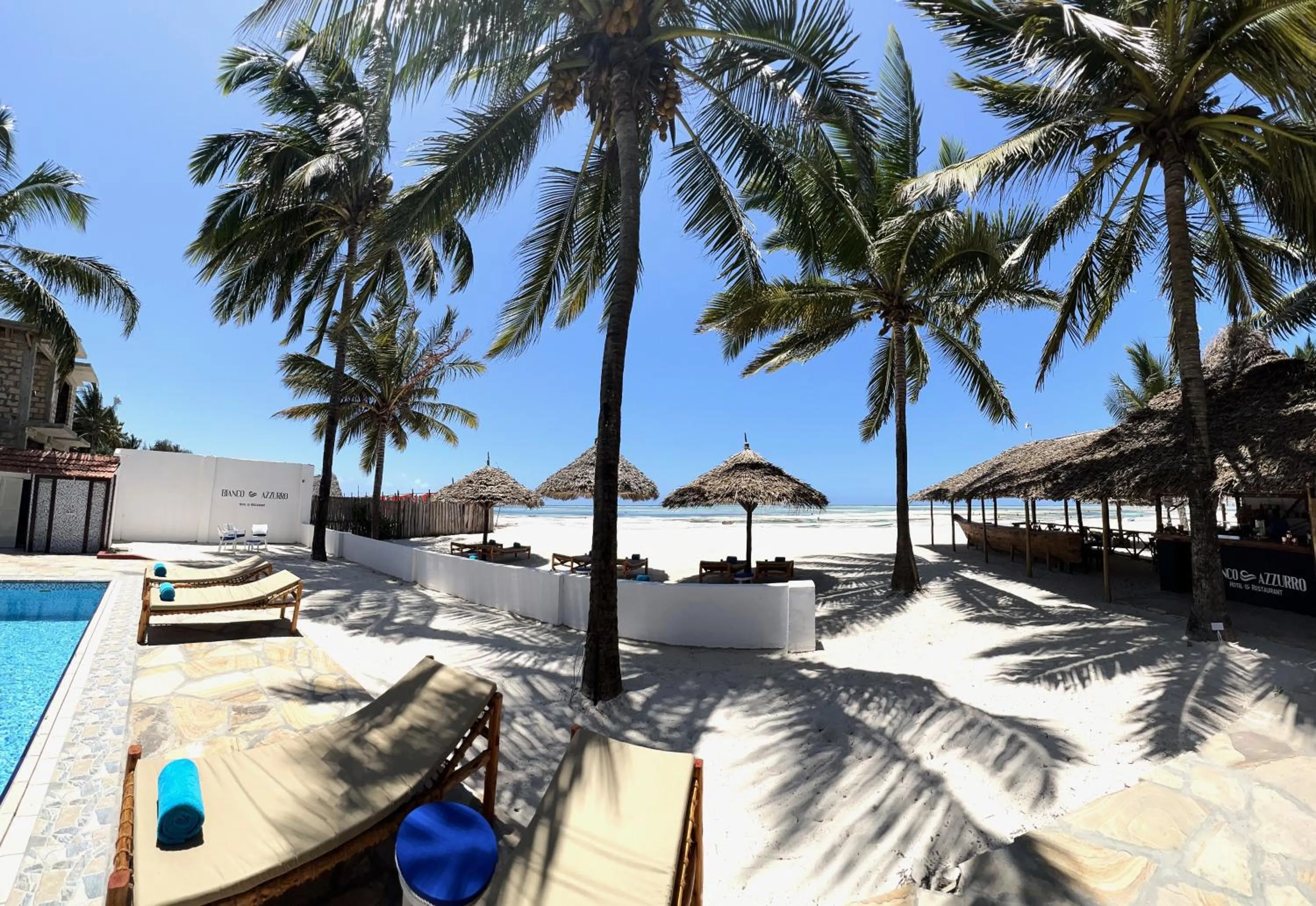 BIANCO AZZURRO Hotel & Restaurant