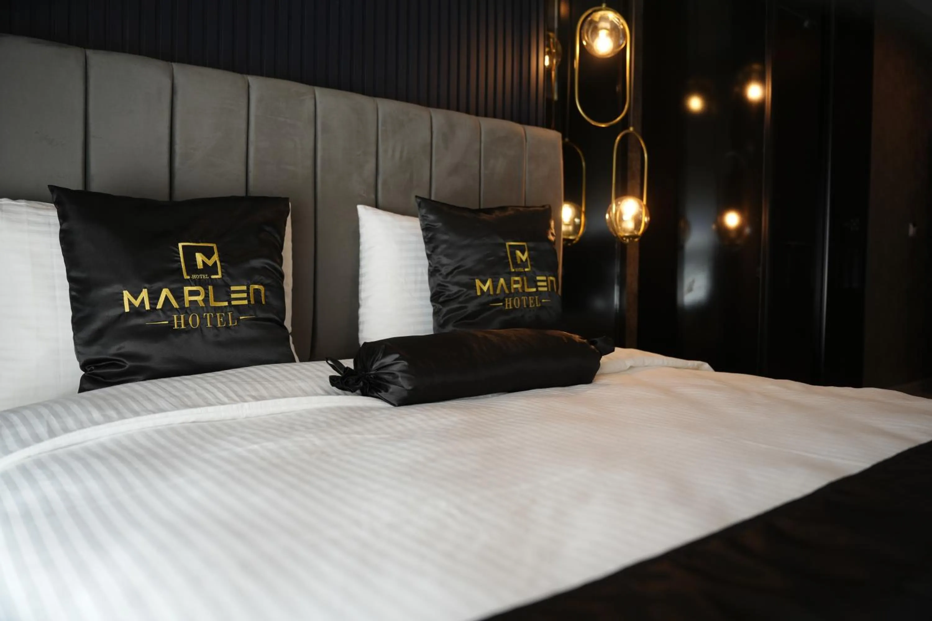 Bed in Marlen Hotel Bayraklı