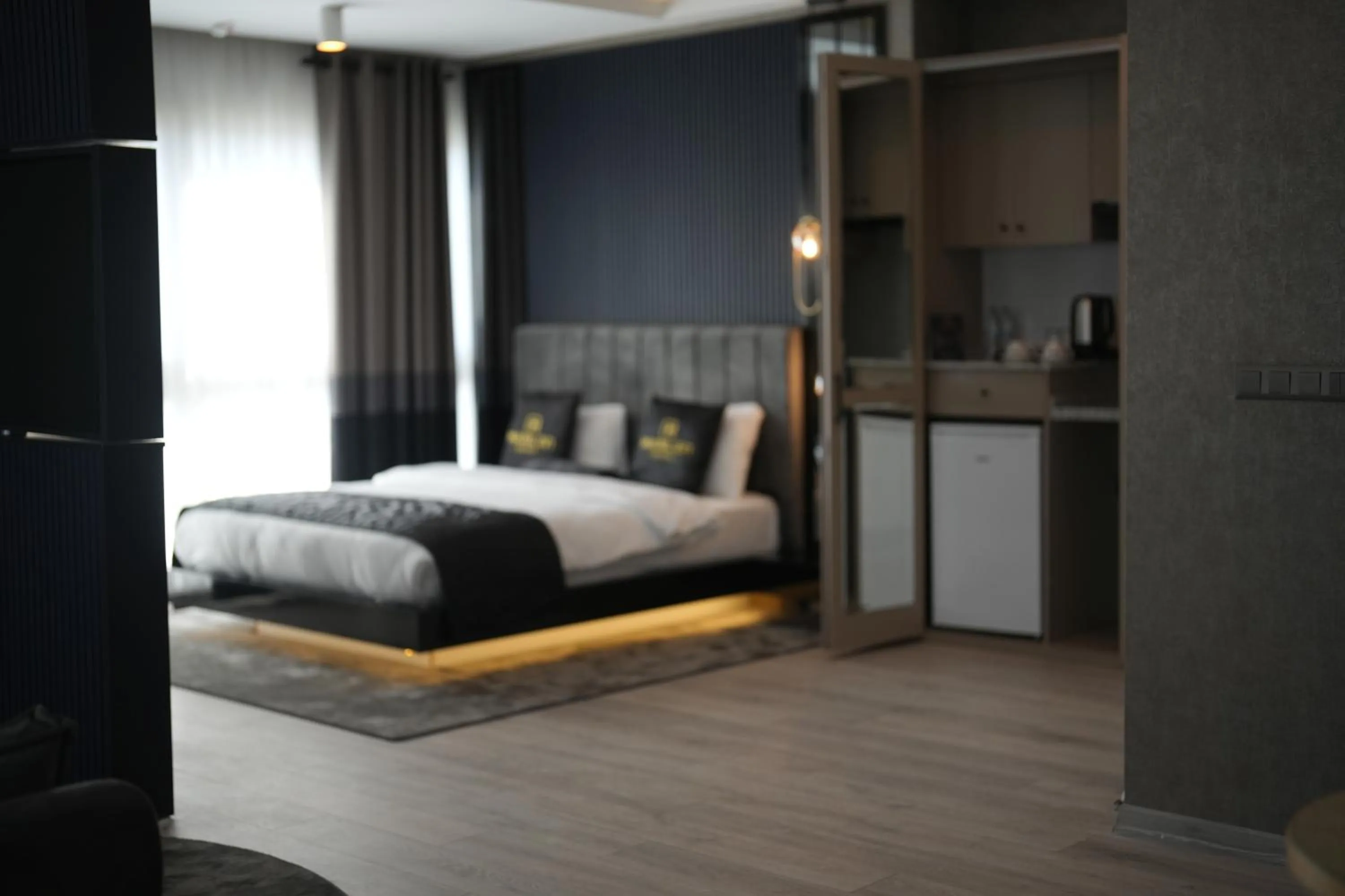 Bedroom, Bed in Marlen Hotel Bayraklı