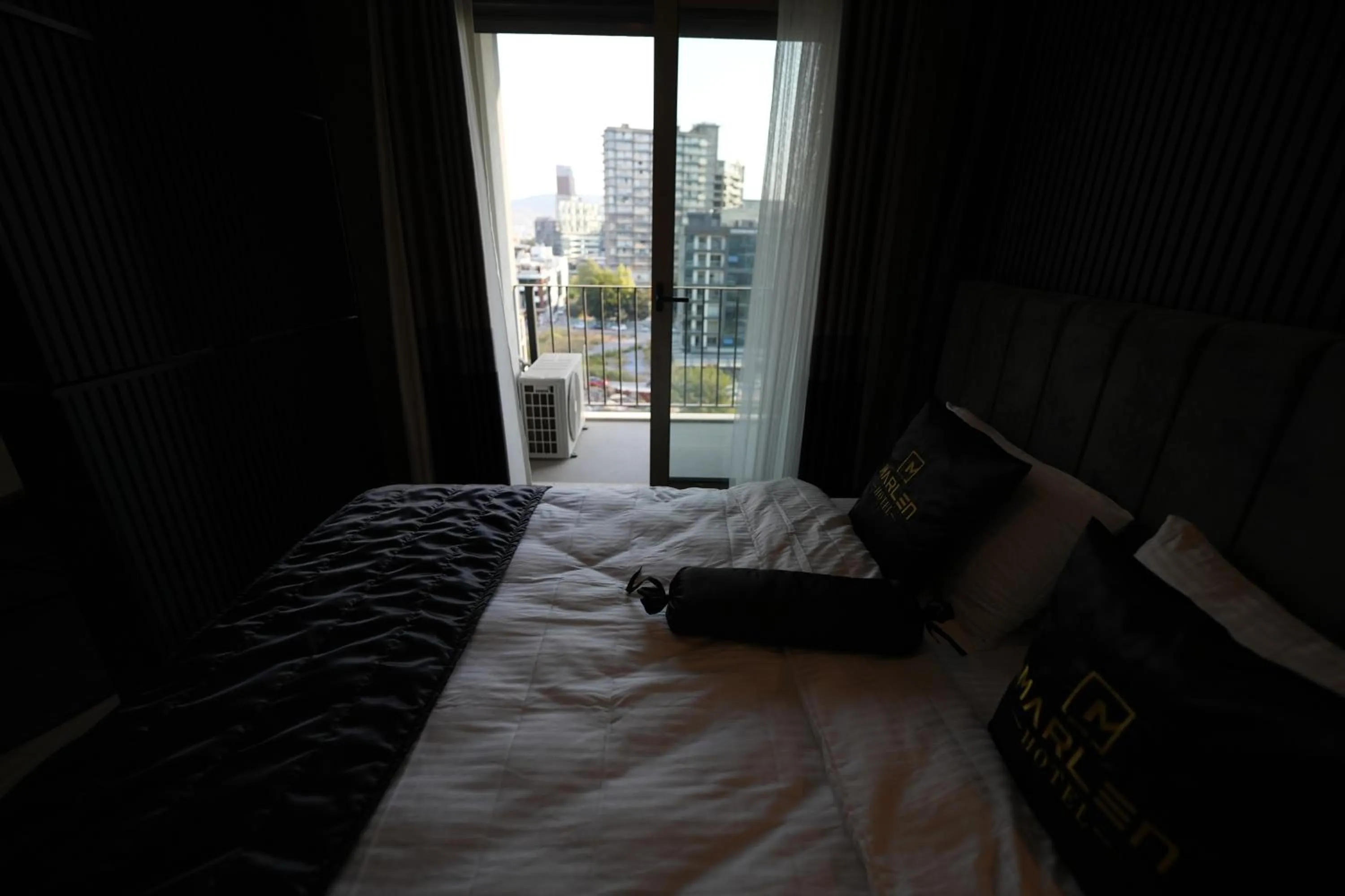 Bed in Marlen Hotel Bayraklı