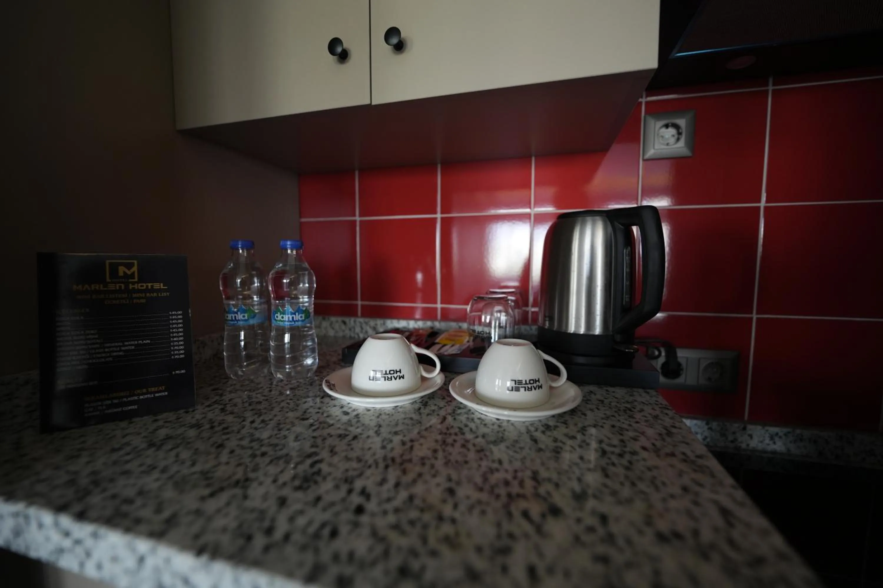 Coffee/tea facilities in Marlen Hotel Bayraklı