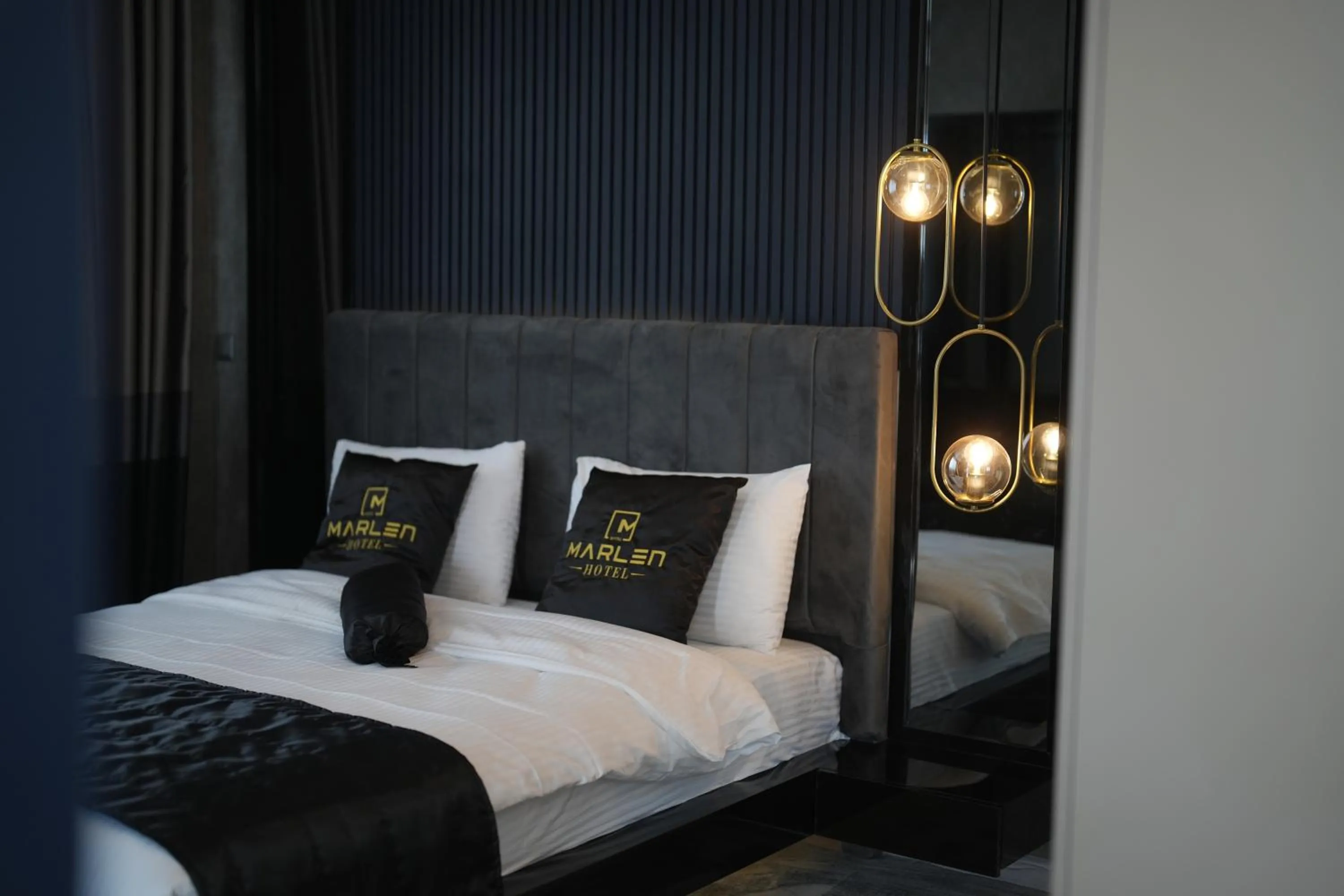 Bed in Marlen Hotel Bayraklı