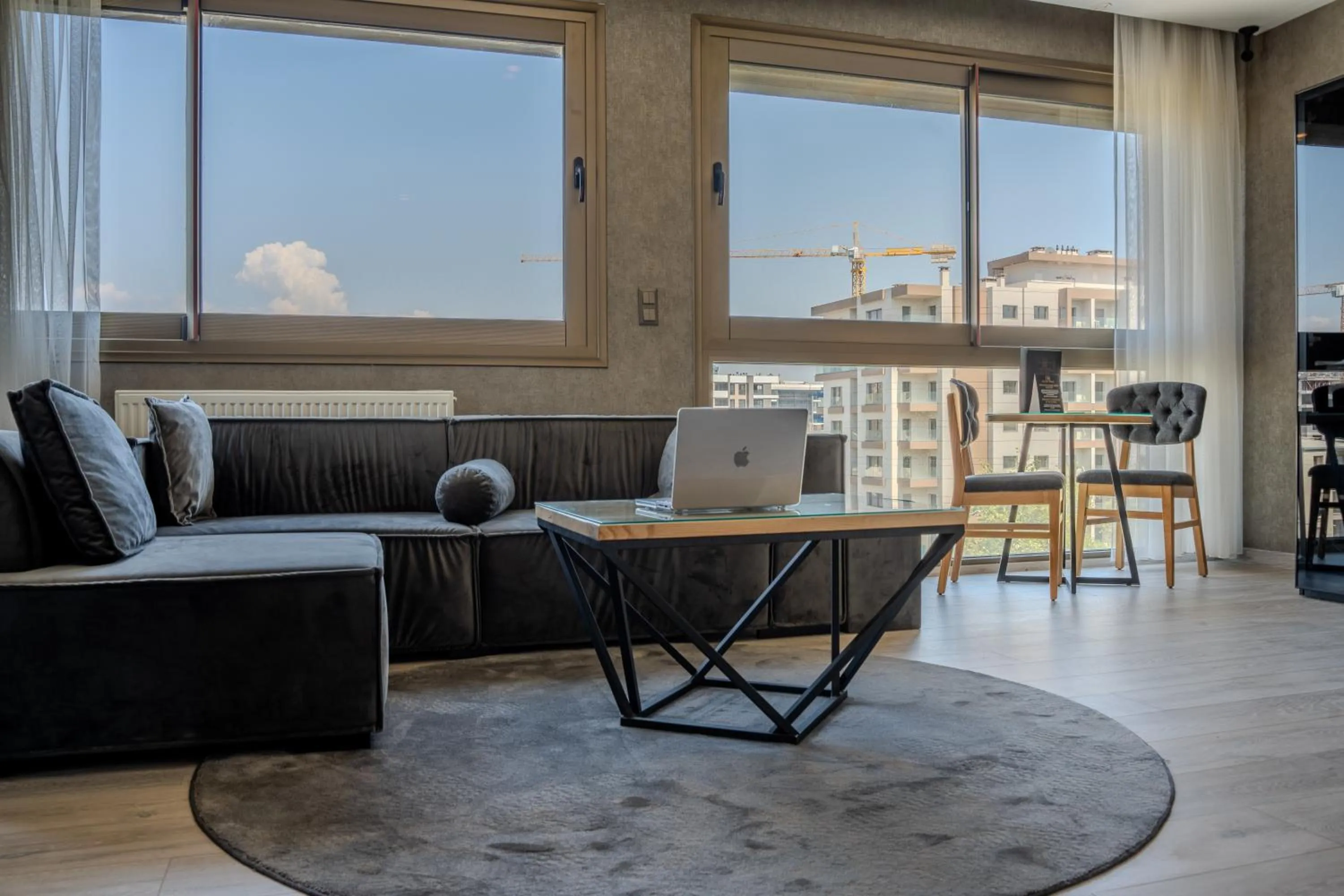 Living room in Marlen Hotel Bayraklı