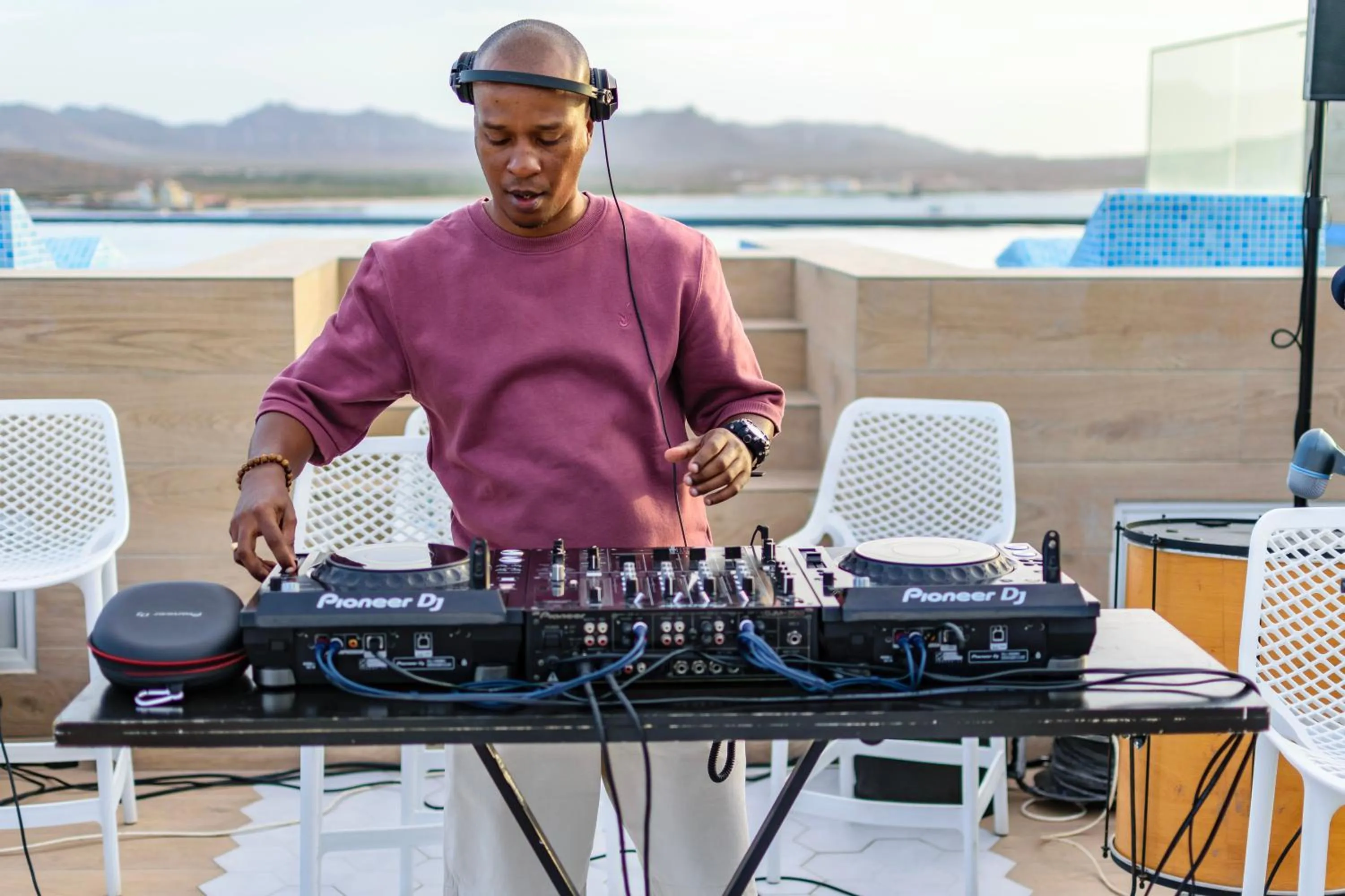 People in Ouril Mindelo