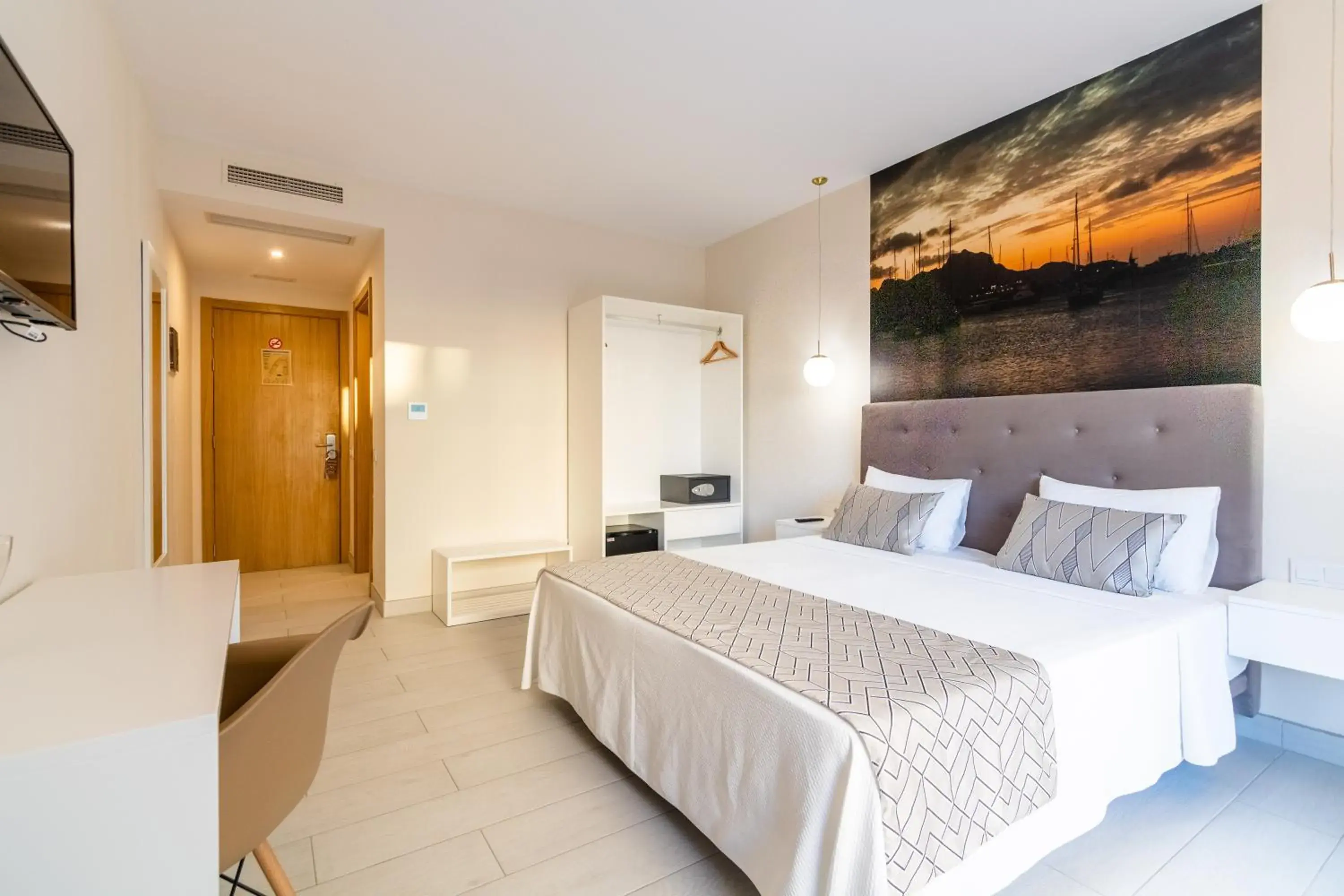 Bedroom, Bed in Ouril Mindelo Bedroom, Bed in Ouril Mindelo