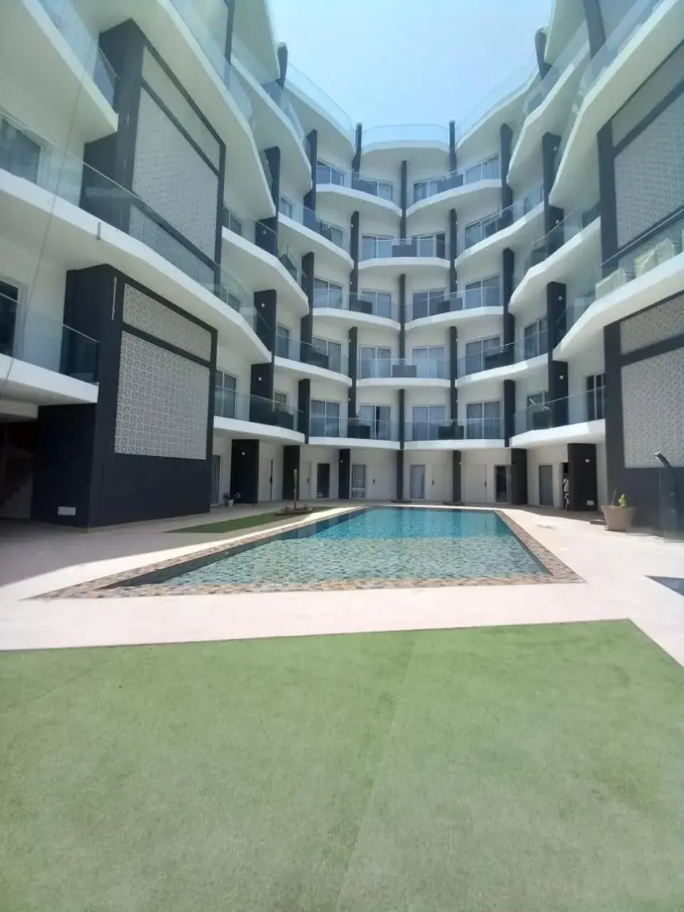 Property building in Ouril Mindelo Property building in Ouril Mindelo