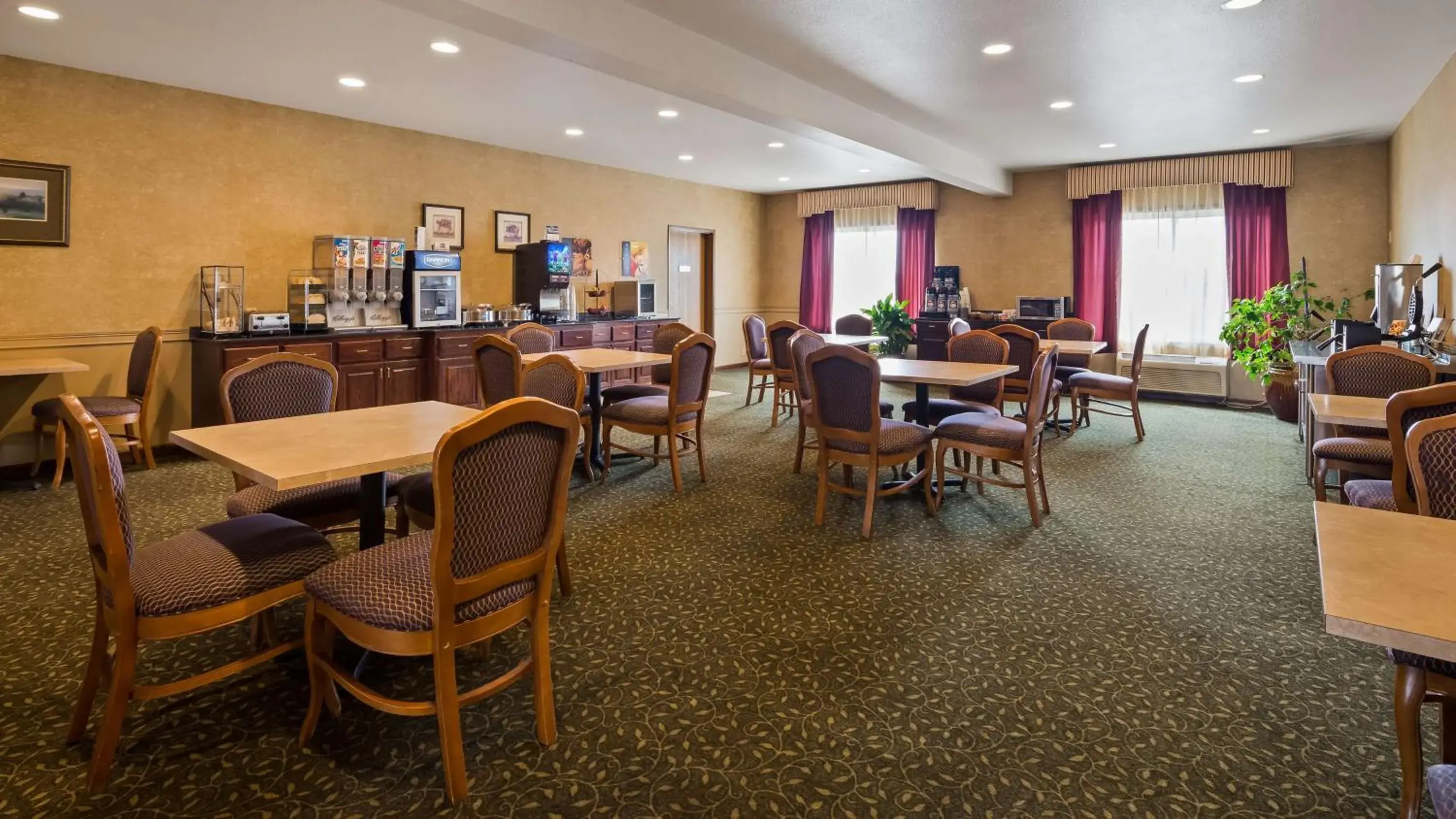 Restaurant/places to eat in Best Western Penn-Ohio Inn & Suites Restaurant/places to eat in Best Western Penn-Ohio Inn & Suites