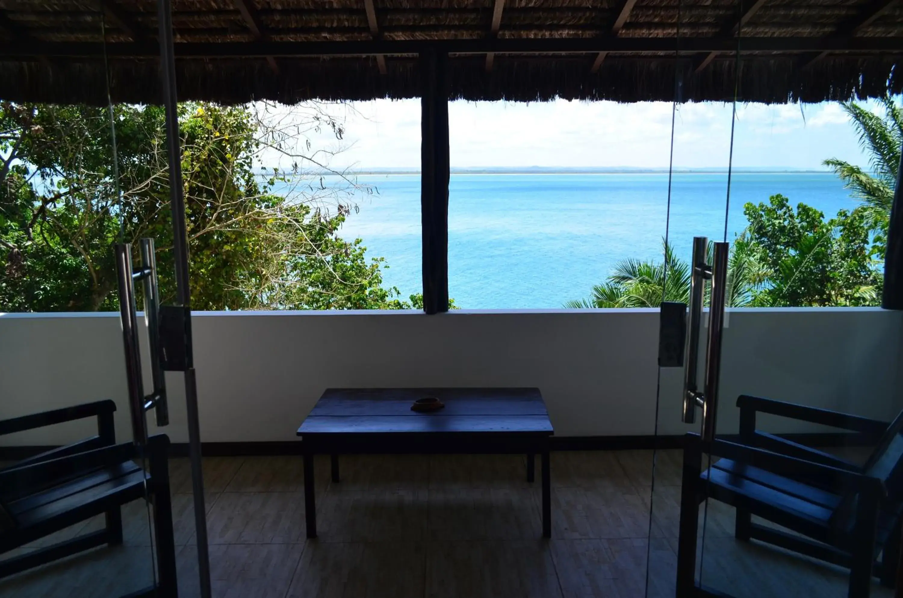 Deluxe Triple Room with Sea View in Pousada Ponta Das Pedras Deluxe Triple Room with Sea View in Pousada Ponta Das Pedras