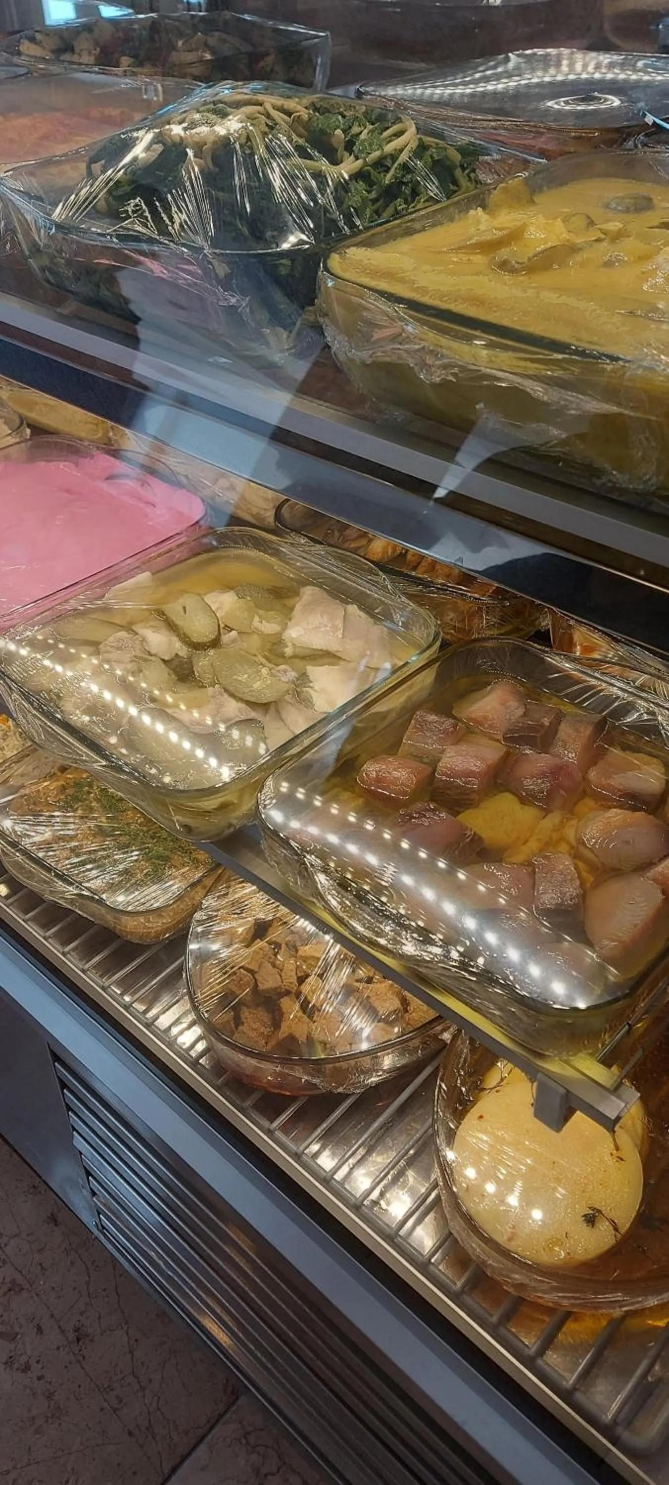 Restaurant/places to eat in Blue Port Hotel