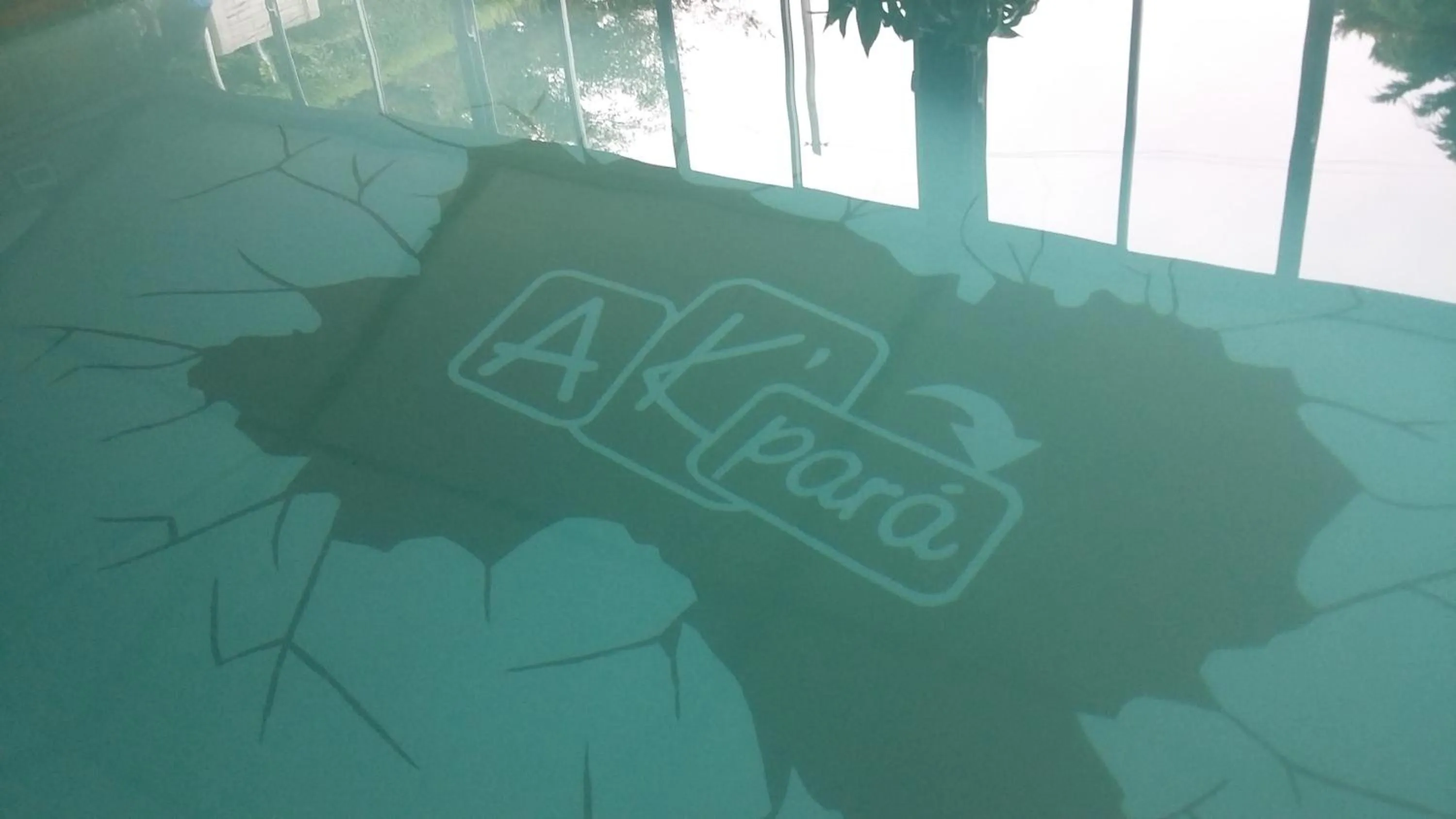Swimming pool in Ak´Para