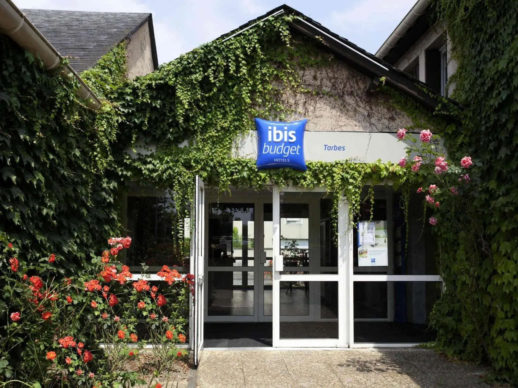 Property building in IBIS Budget Tarbes Property building in IBIS Budget Tarbes