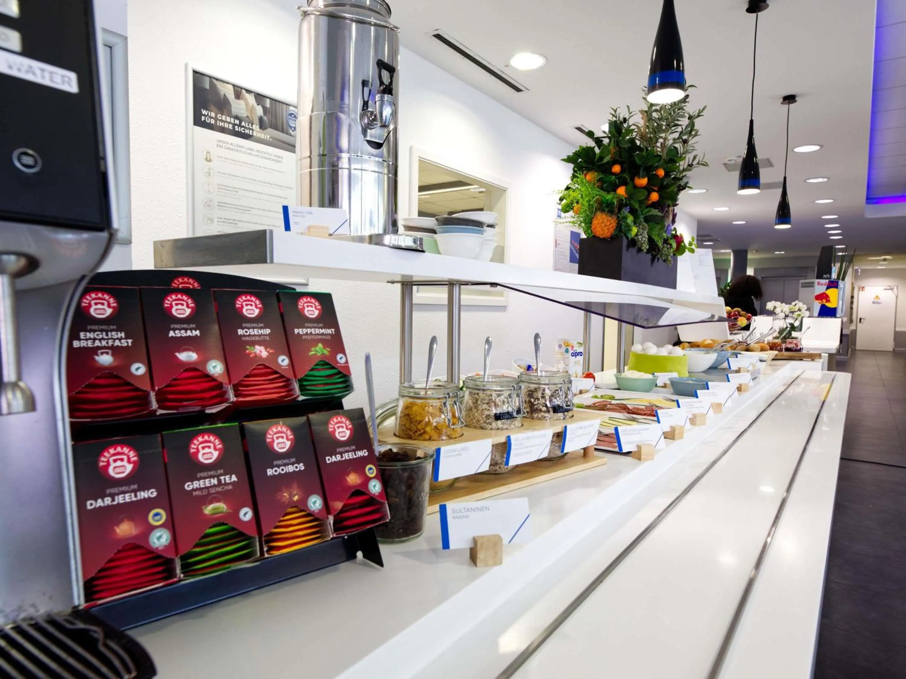 Breakfast in Ibis budget Koeln Messe