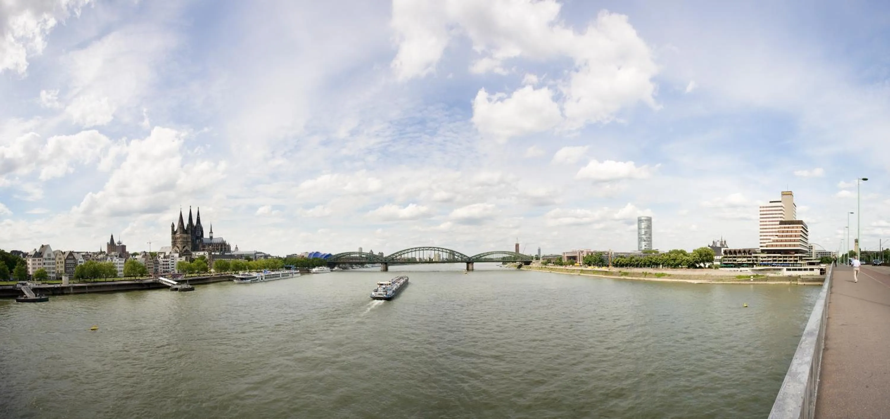 Natural landscape in Ibis budget Koeln Messe