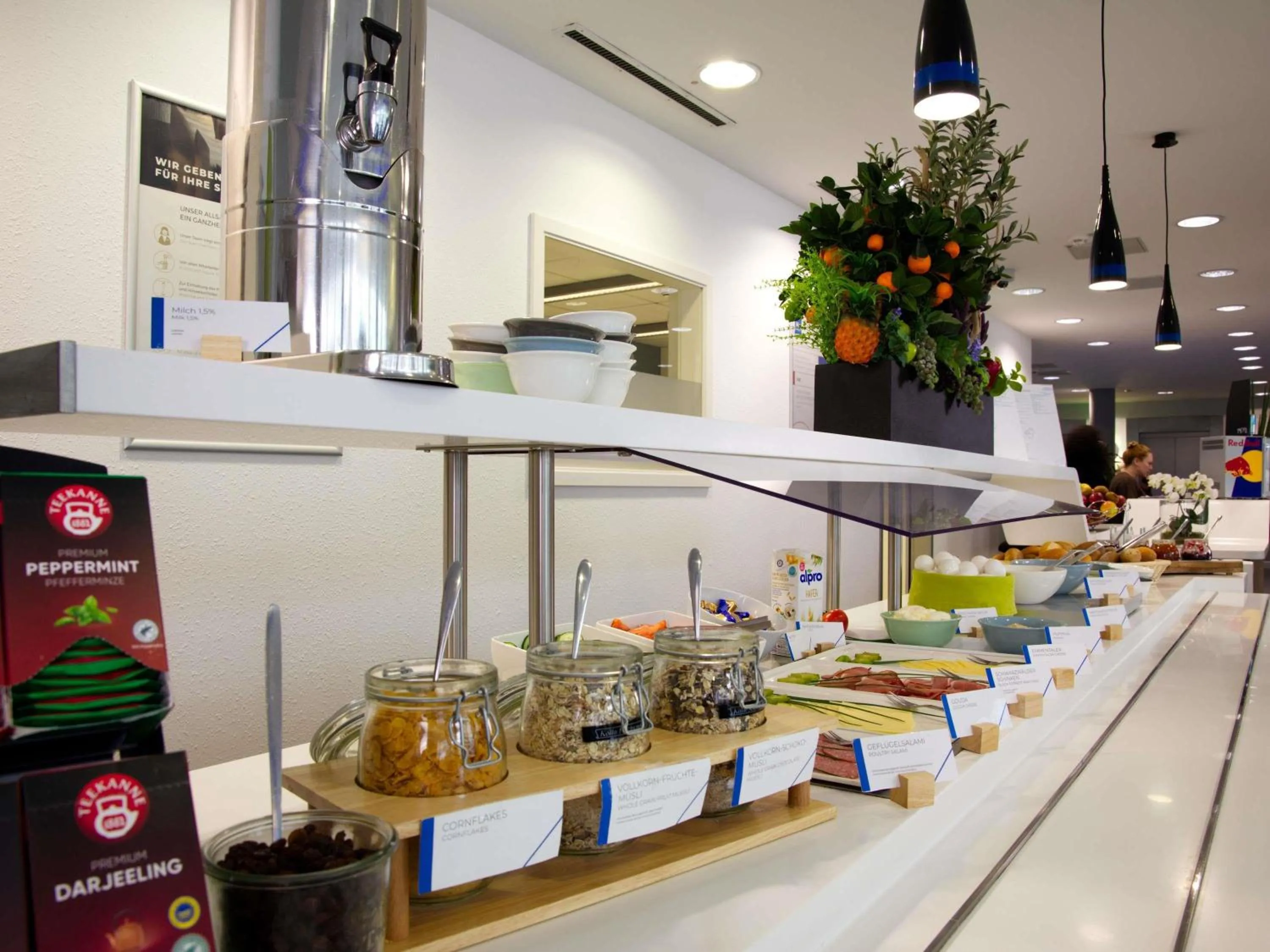 Breakfast in Ibis budget Koeln Messe