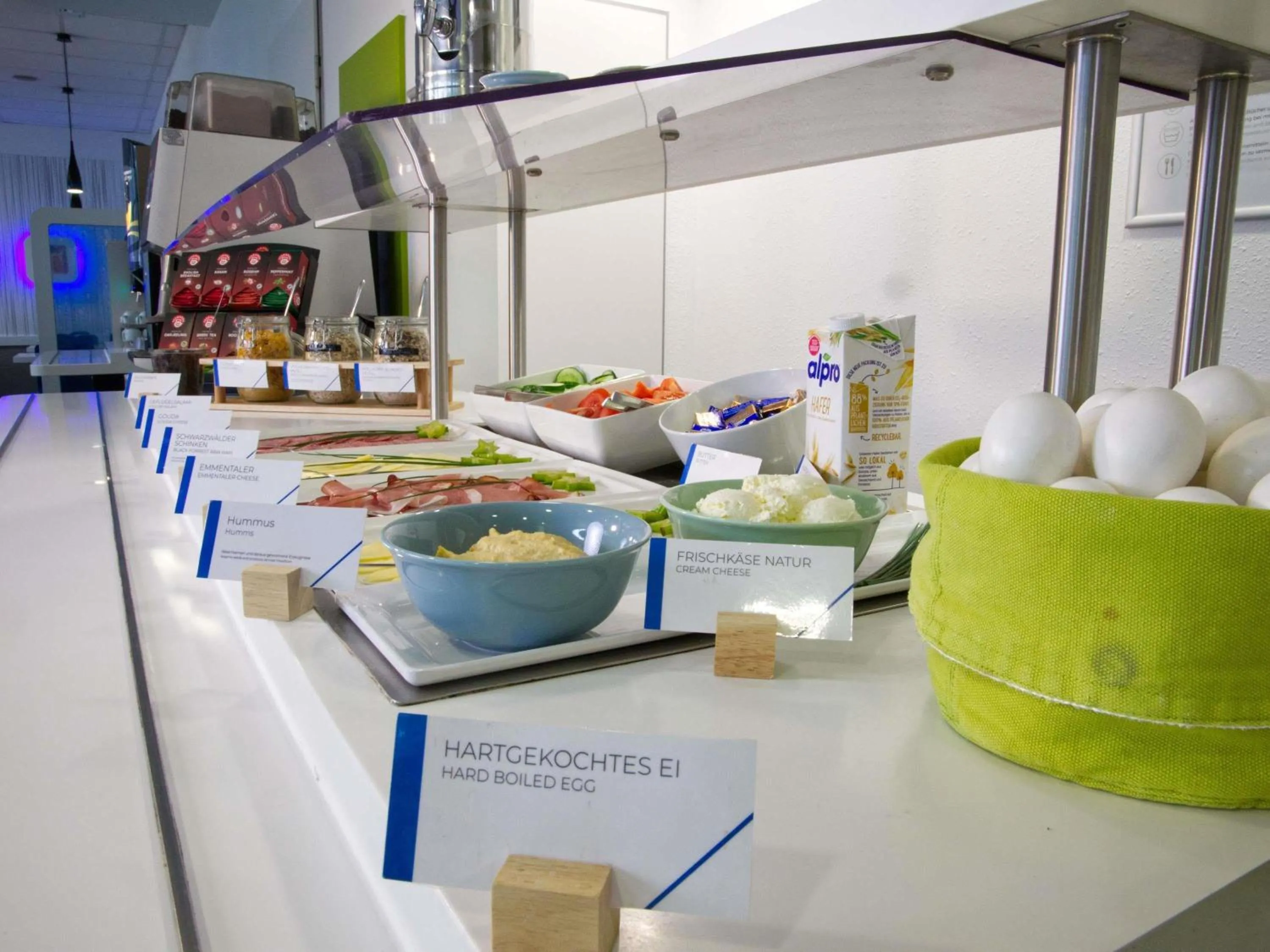 Breakfast in Ibis budget Koeln Messe