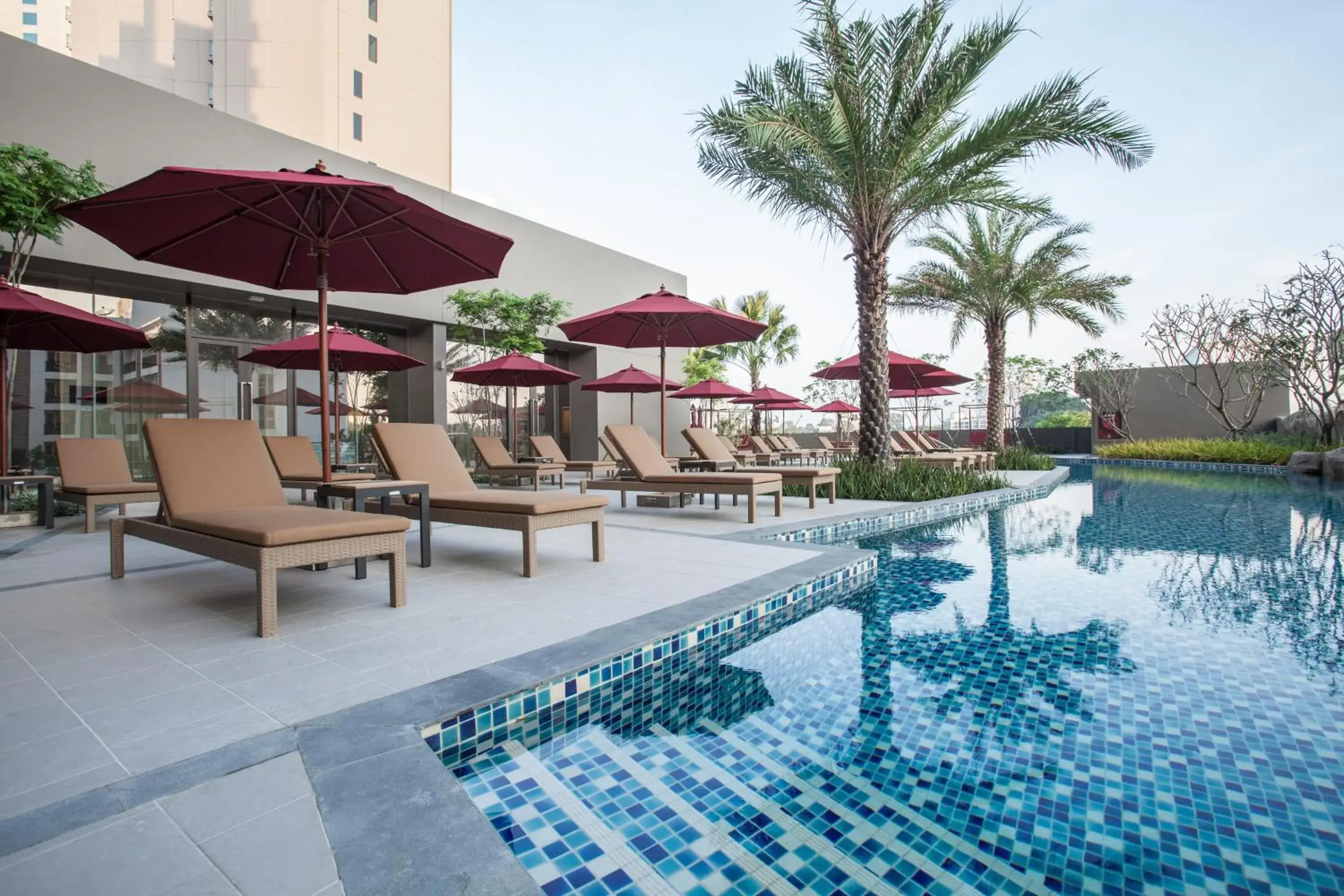 Swimming pool in Mercure Pattaya Ocean Resort Swimming pool in Mercure Pattaya Ocean Resort