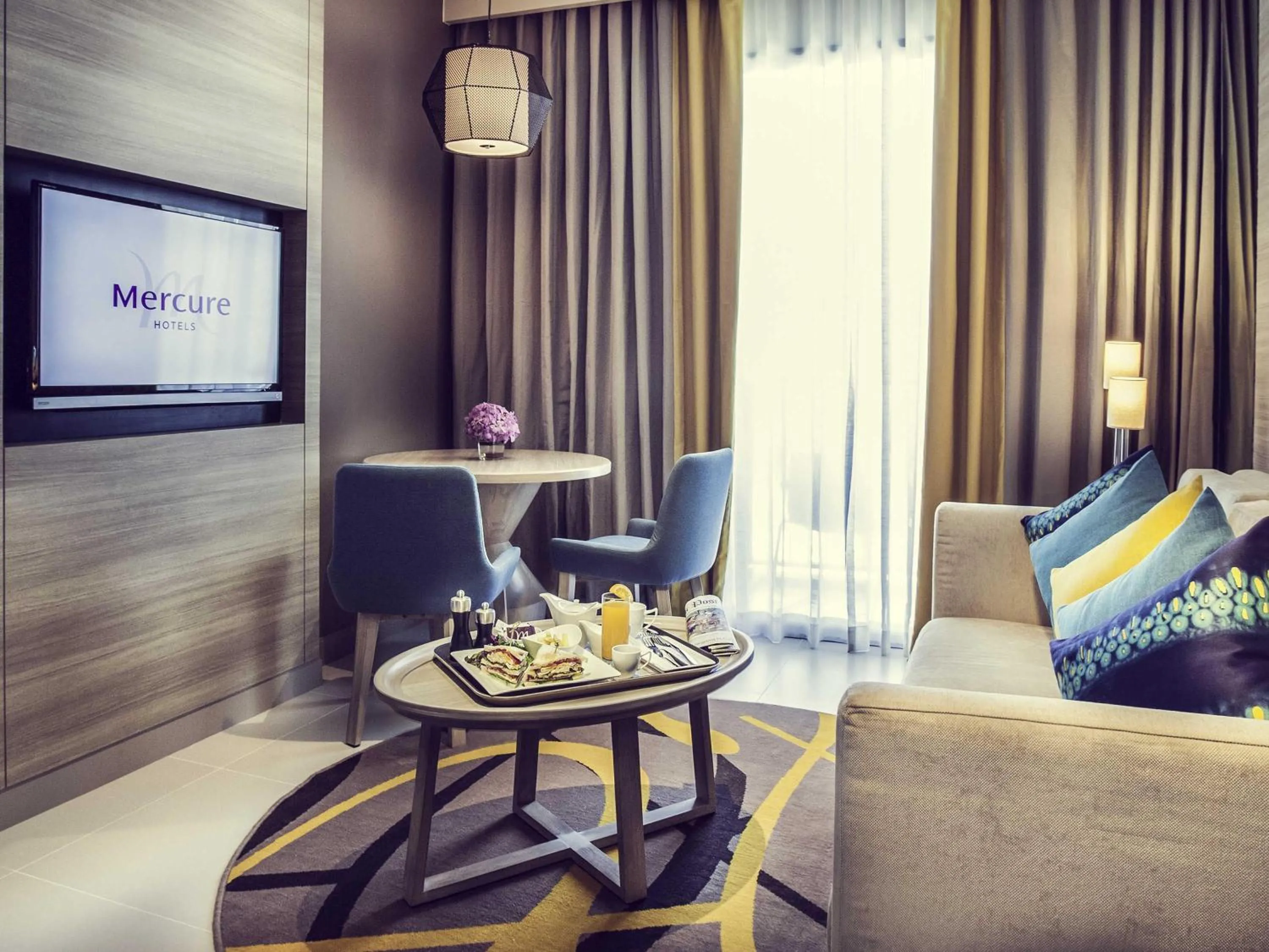 Bedroom in Mercure Pattaya Ocean Resort