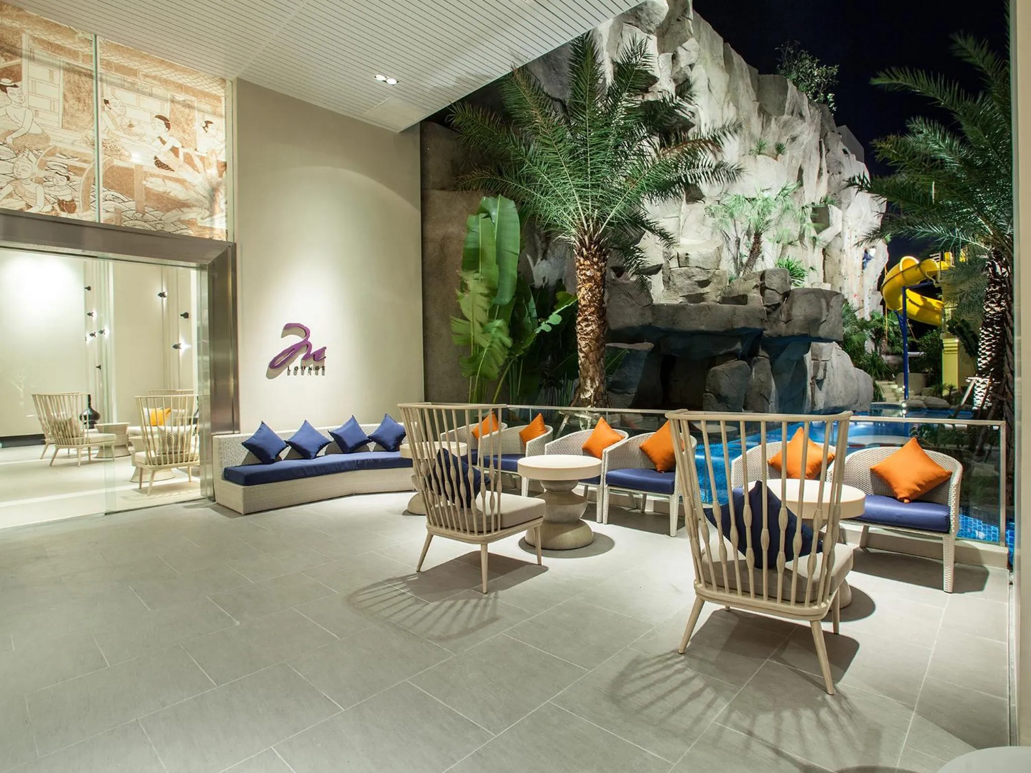 Lounge or bar in Mercure Pattaya Ocean Resort