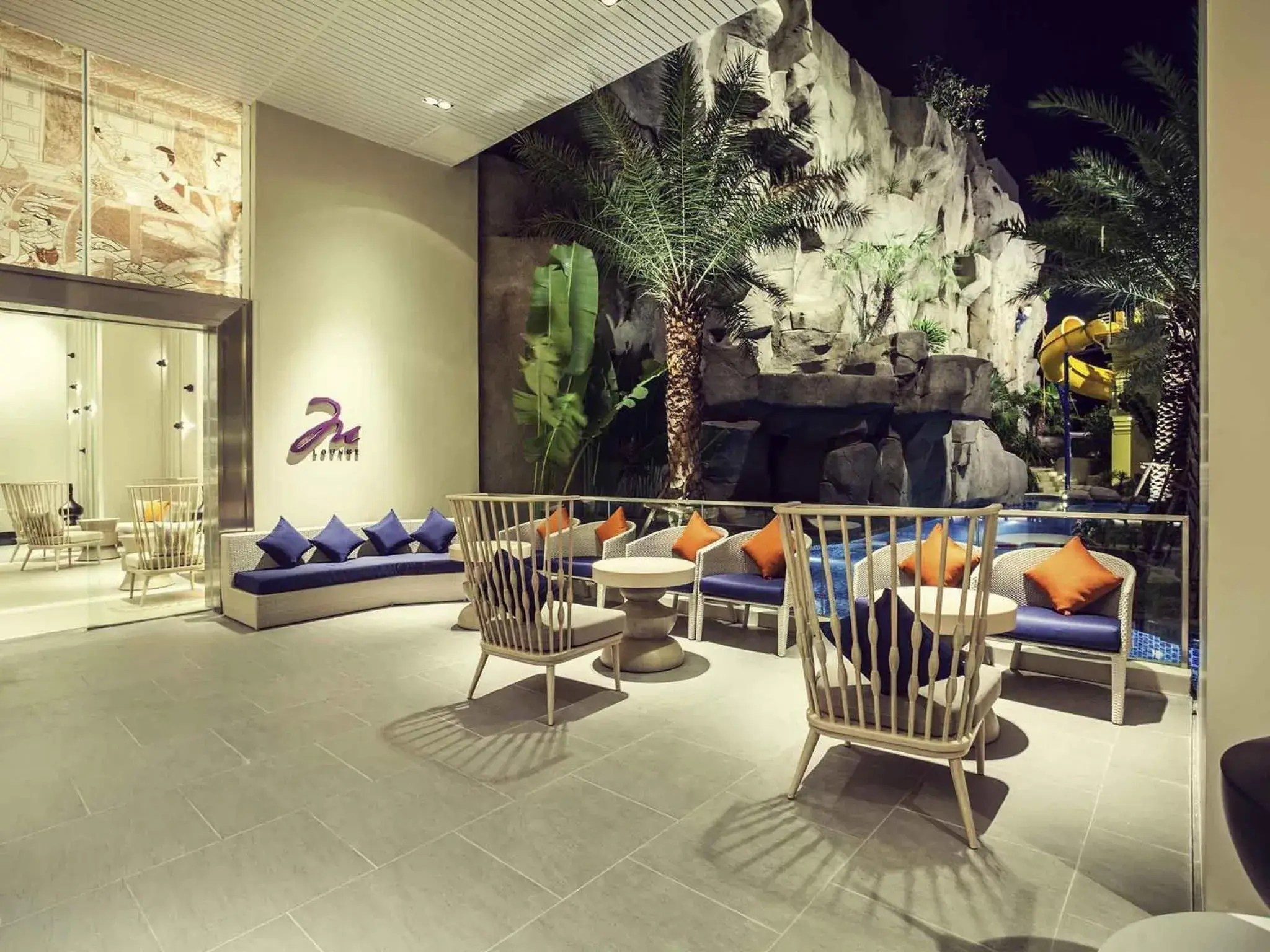 Restaurant/places to eat in Mercure Pattaya Ocean Resort Restaurant/places to eat in Mercure Pattaya Ocean Resort