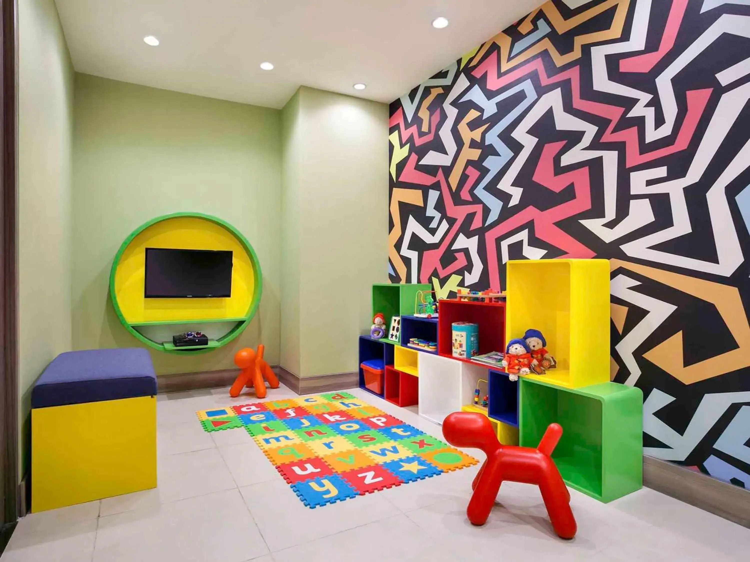 Property building in Ibis Styles Jakarta Mangga Dua Square Property building in Ibis Styles Jakarta Mangga Dua Square