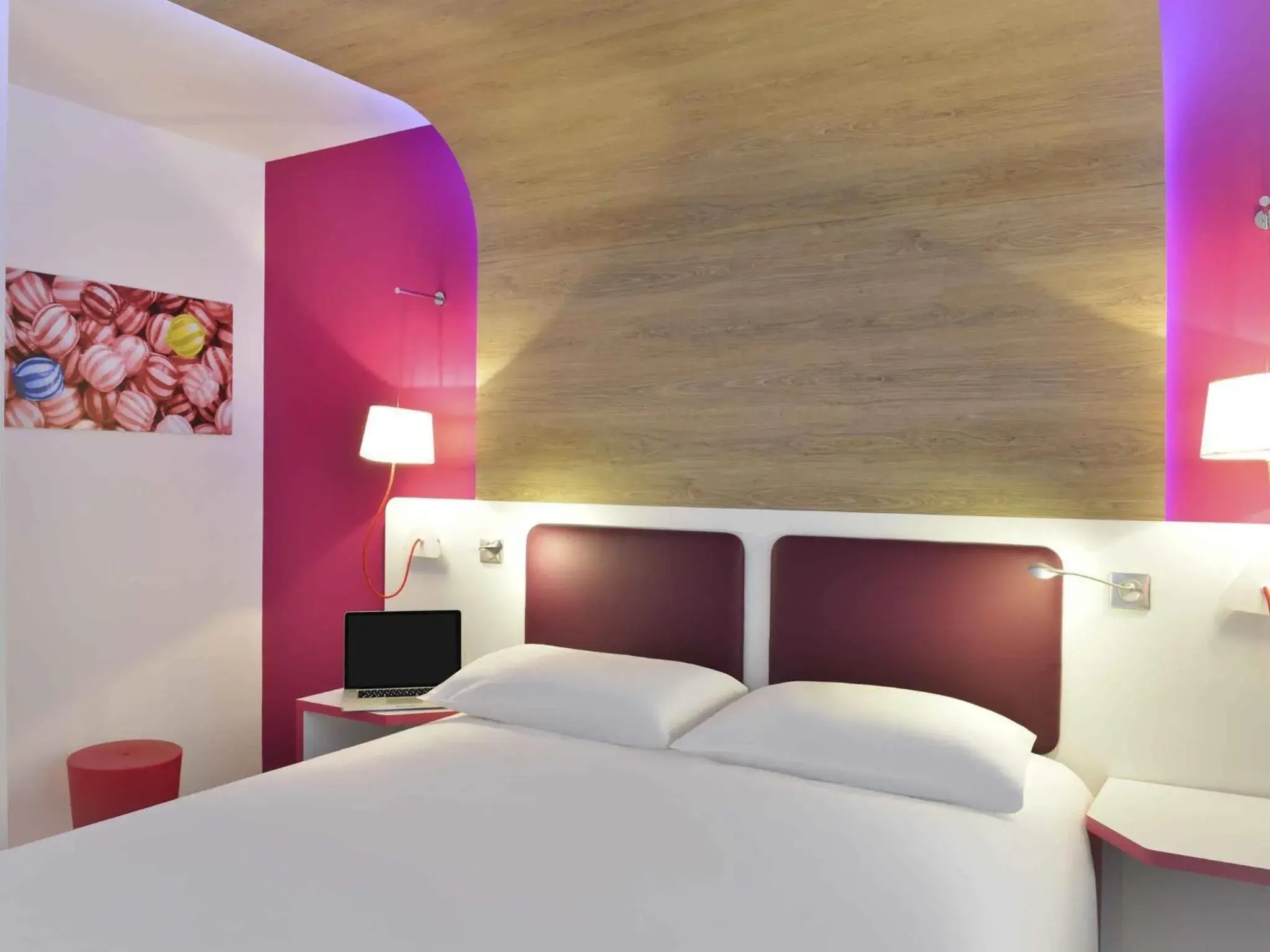 Bedroom, Bed in ibis Styles Montelimar Centre Bedroom, Bed in ibis Styles Montelimar Centre