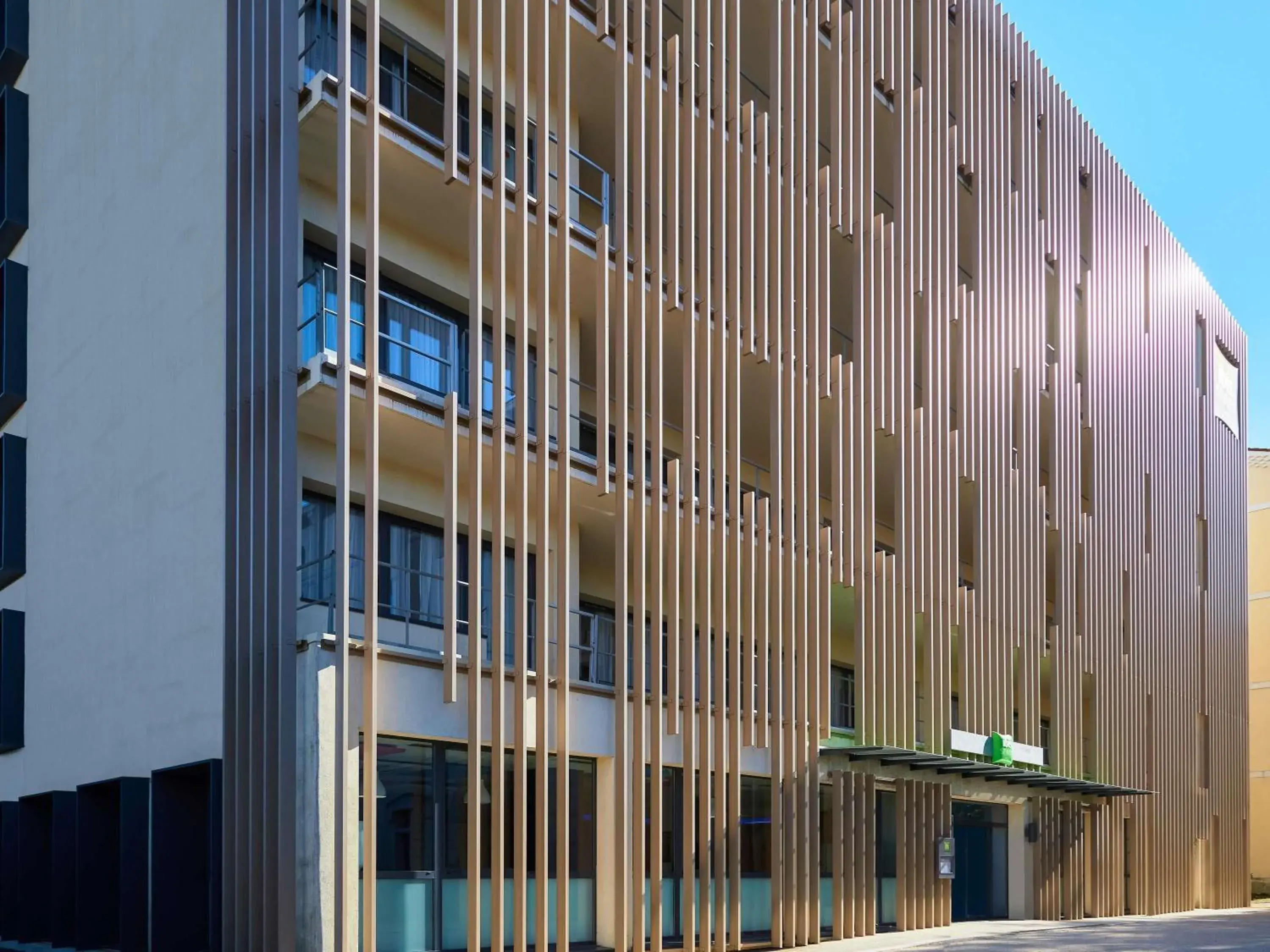 Property building in ibis Styles Montelimar Centre Property building in ibis Styles Montelimar Centre