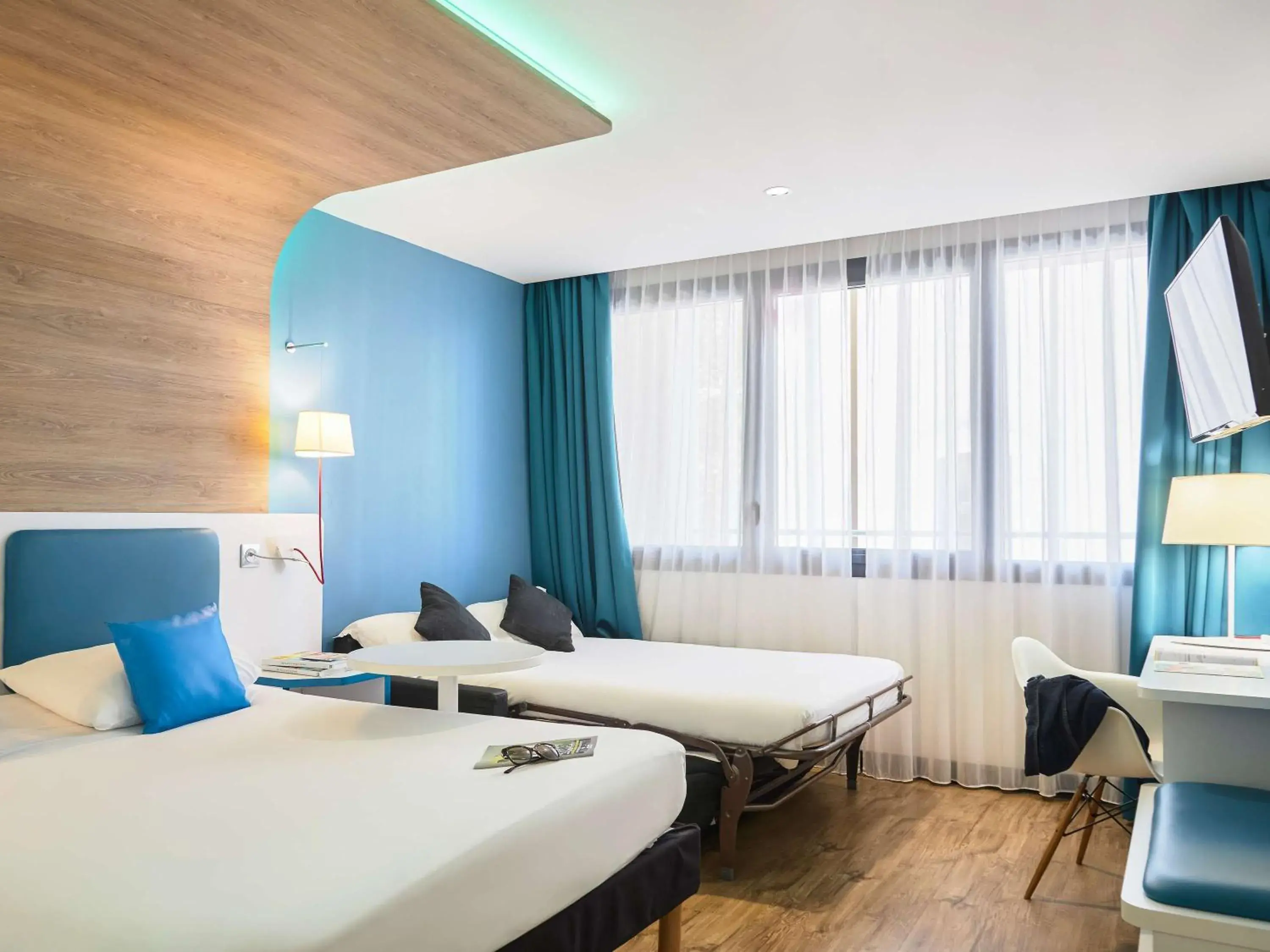 Bedroom, Bed in ibis Styles Montelimar Centre Bedroom, Bed in ibis Styles Montelimar Centre