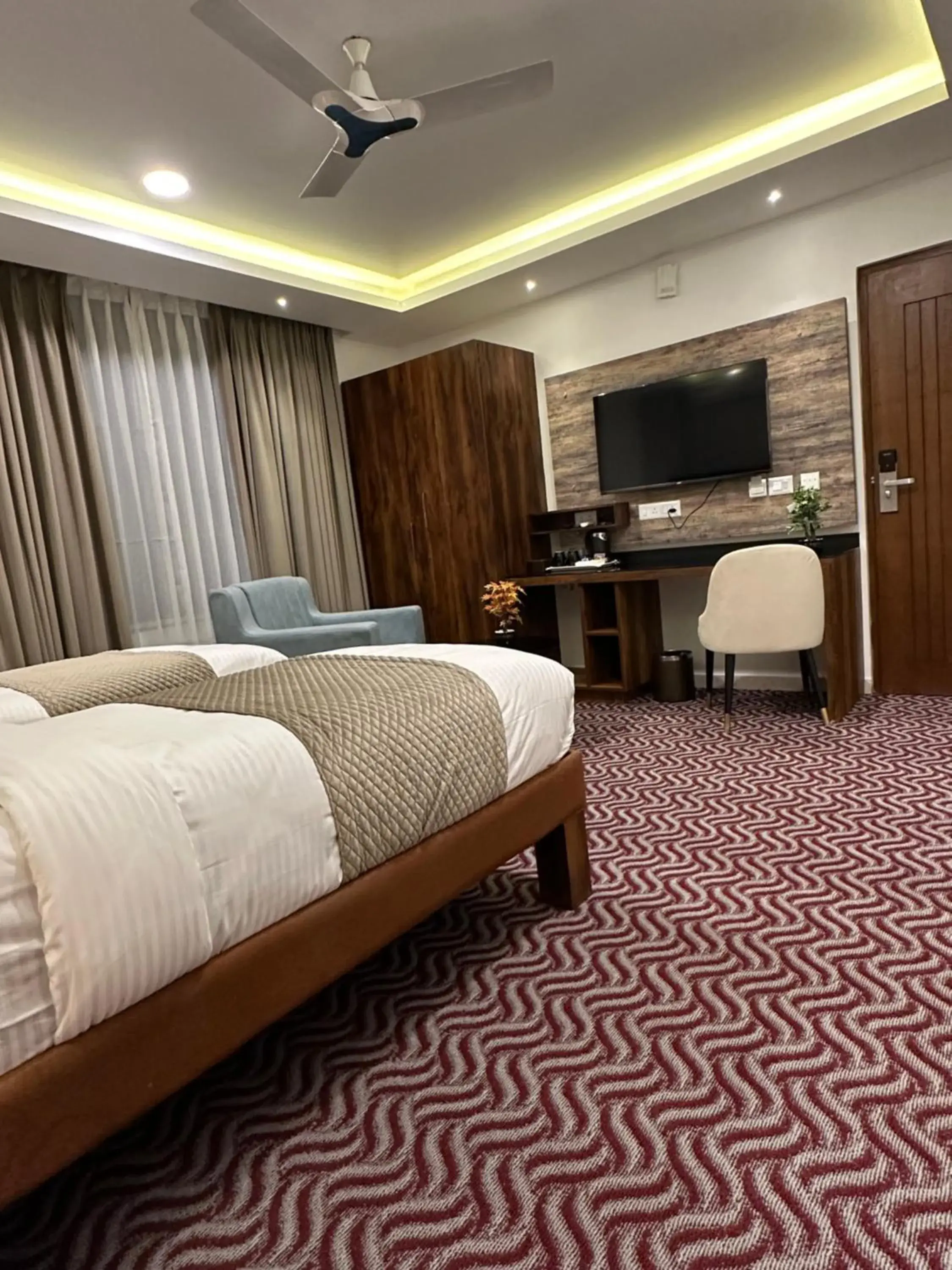 Bed in ROYAL ACE LUXUR Bed in ROYAL ACE LUXUR