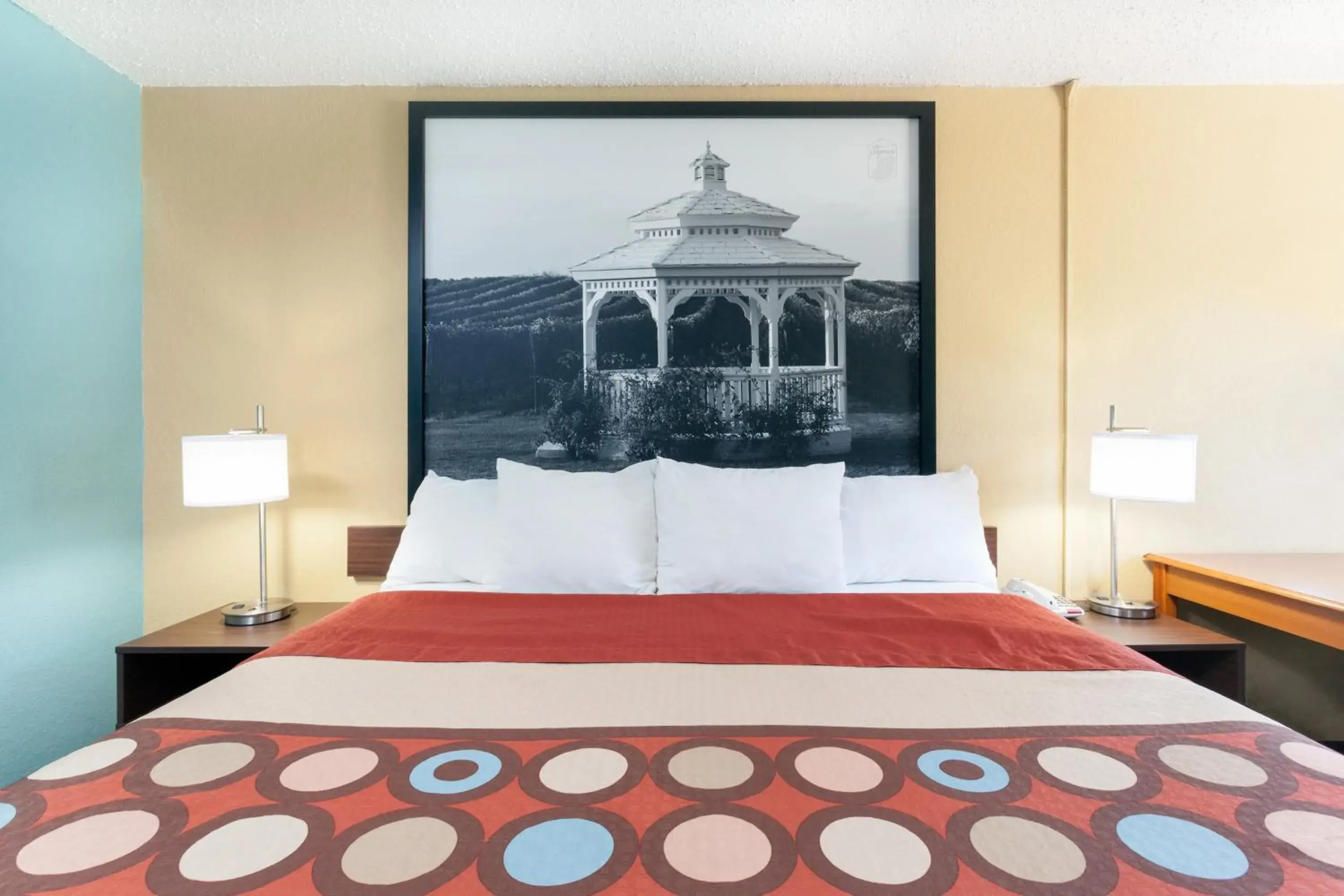 Bedroom, Bed in Super 8 by Wyndham Bath Hammondsport Area Bedroom, Bed in Super 8 by Wyndham Bath Hammondsport Area