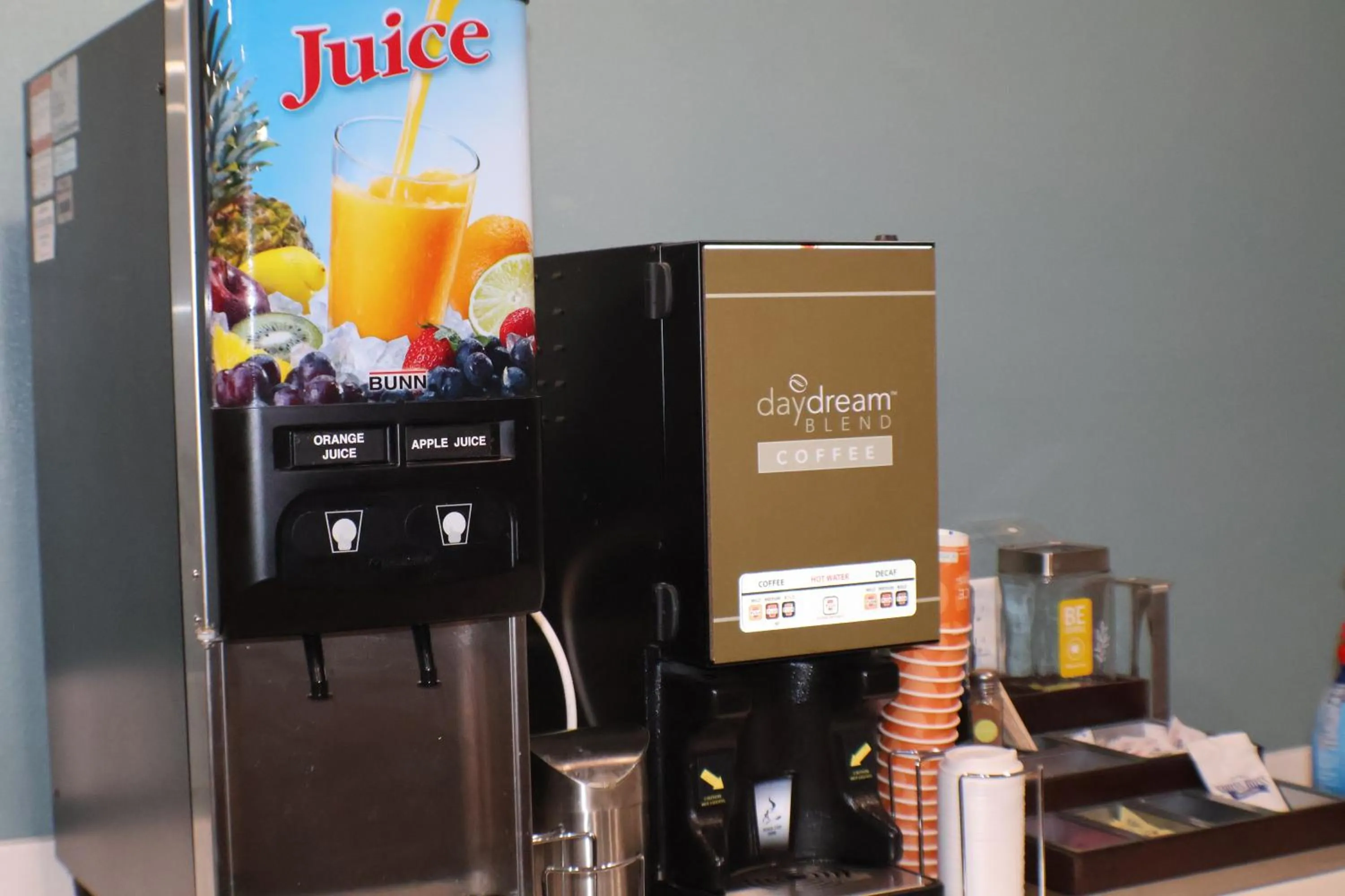 Breakfast in Sleep Inn Marion - Cedar Rapids