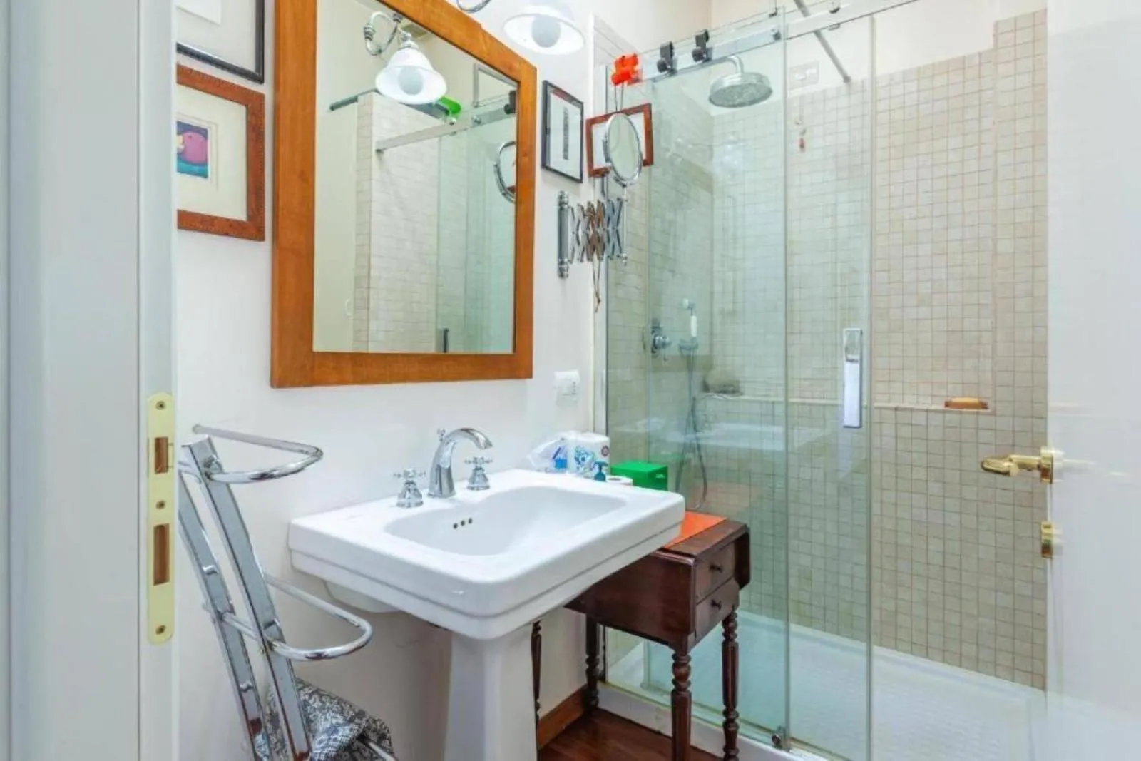 Shower in Noisette Casa con giardino